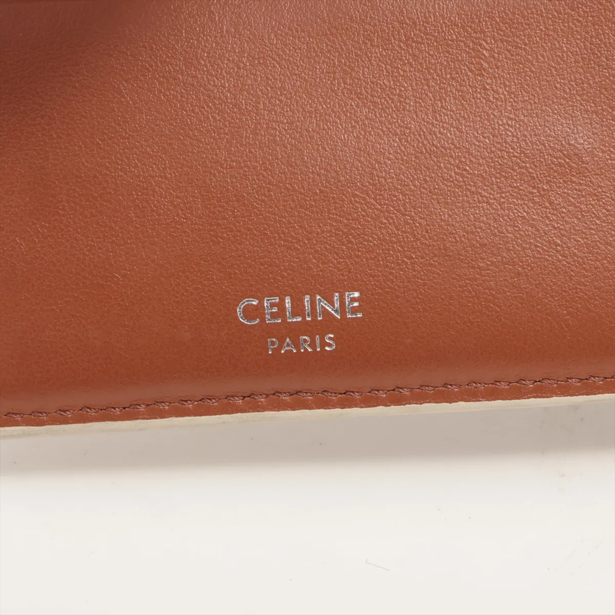 Triomphe Bifold Leather Compact Wallet Beige — view 8