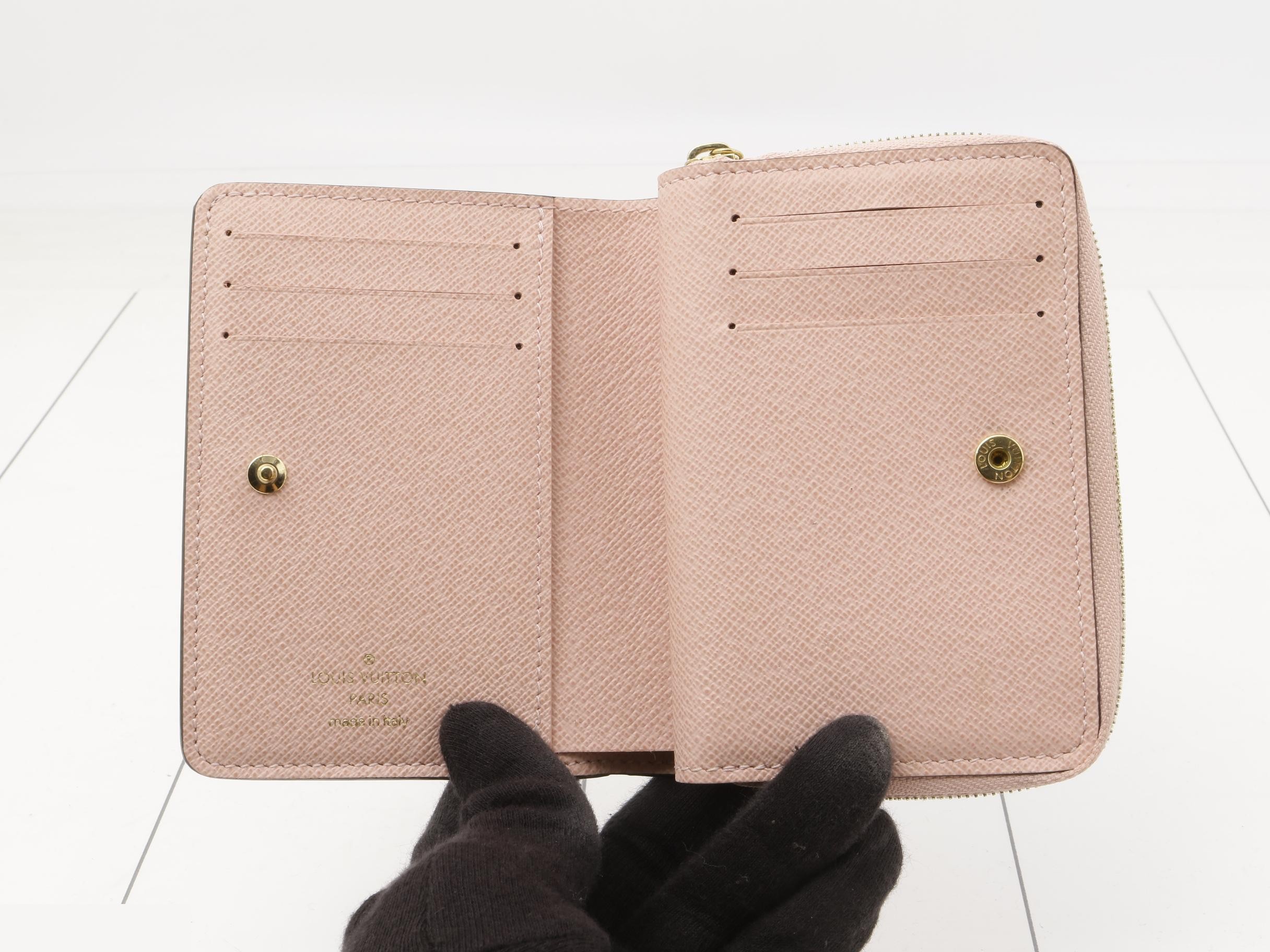 Portefeuille Loup Rose Ballerine Bi-fold Wallet — view 4