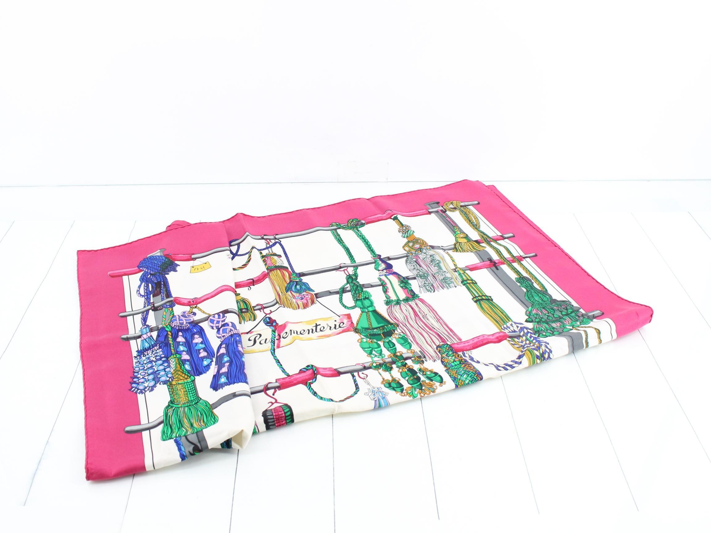 Carre 90 Passementerie Cord Decoration/Tassel — view 3