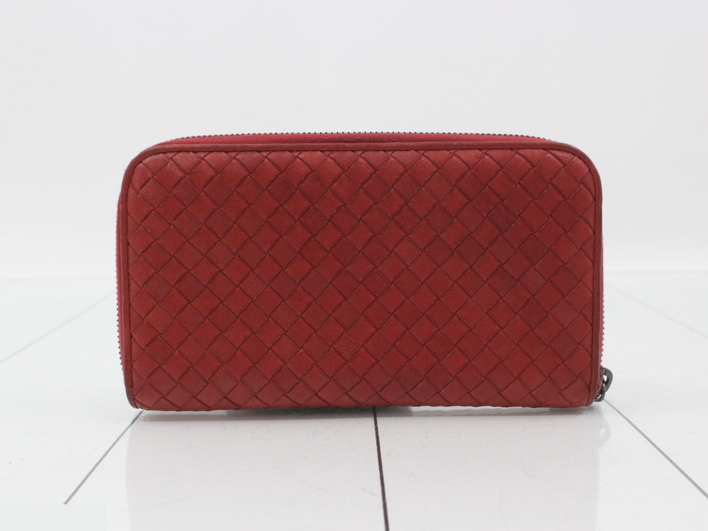 Intrecciato Leather Round Zipper Long Wallet, Red — view 2