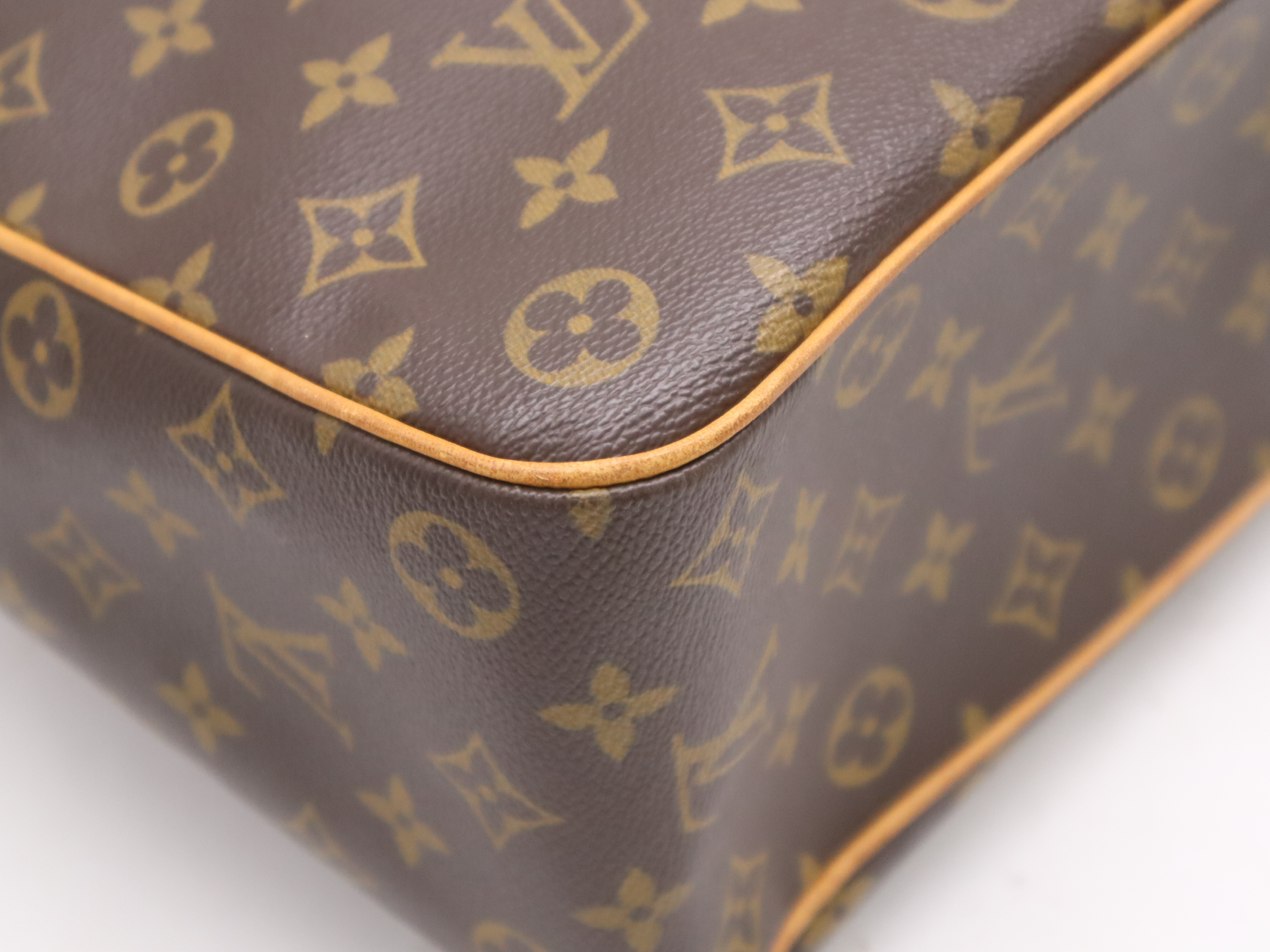 M51162 Monogram Multipuri City Tote Bag — view 10