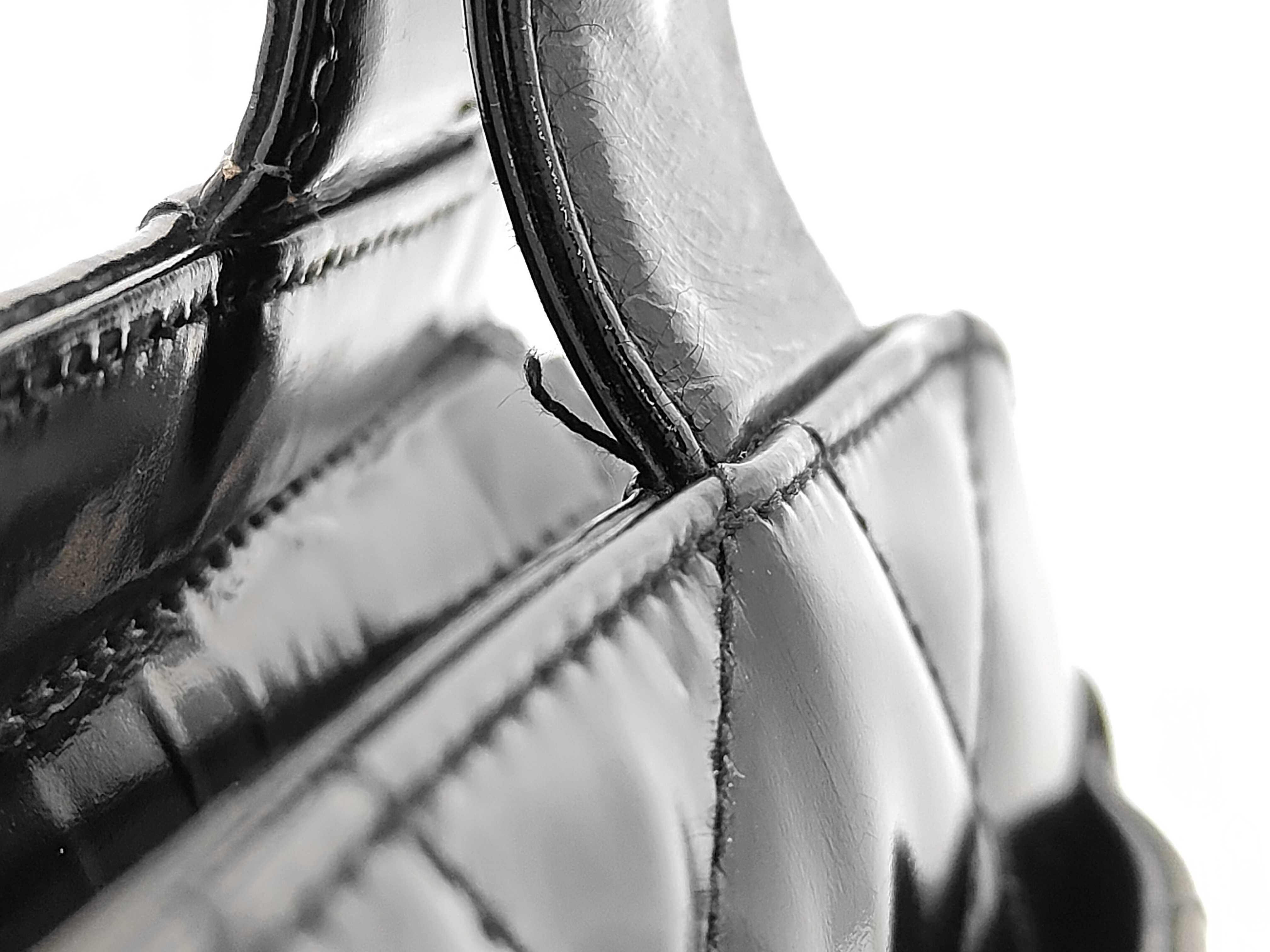 Matelassé Handbag Tote Bag — view 5