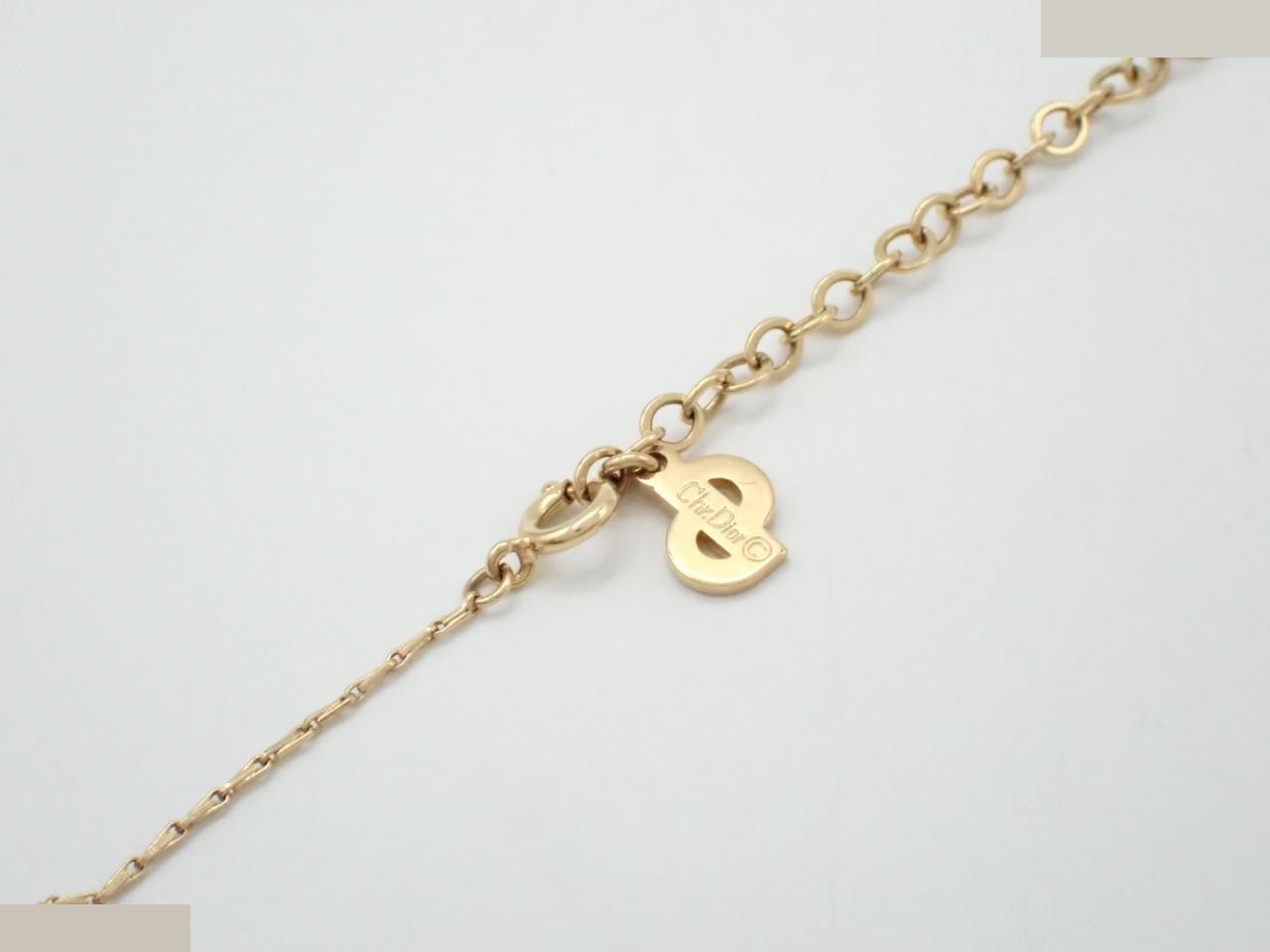 Flower motif necklace, chain approximately 42cm — view 2