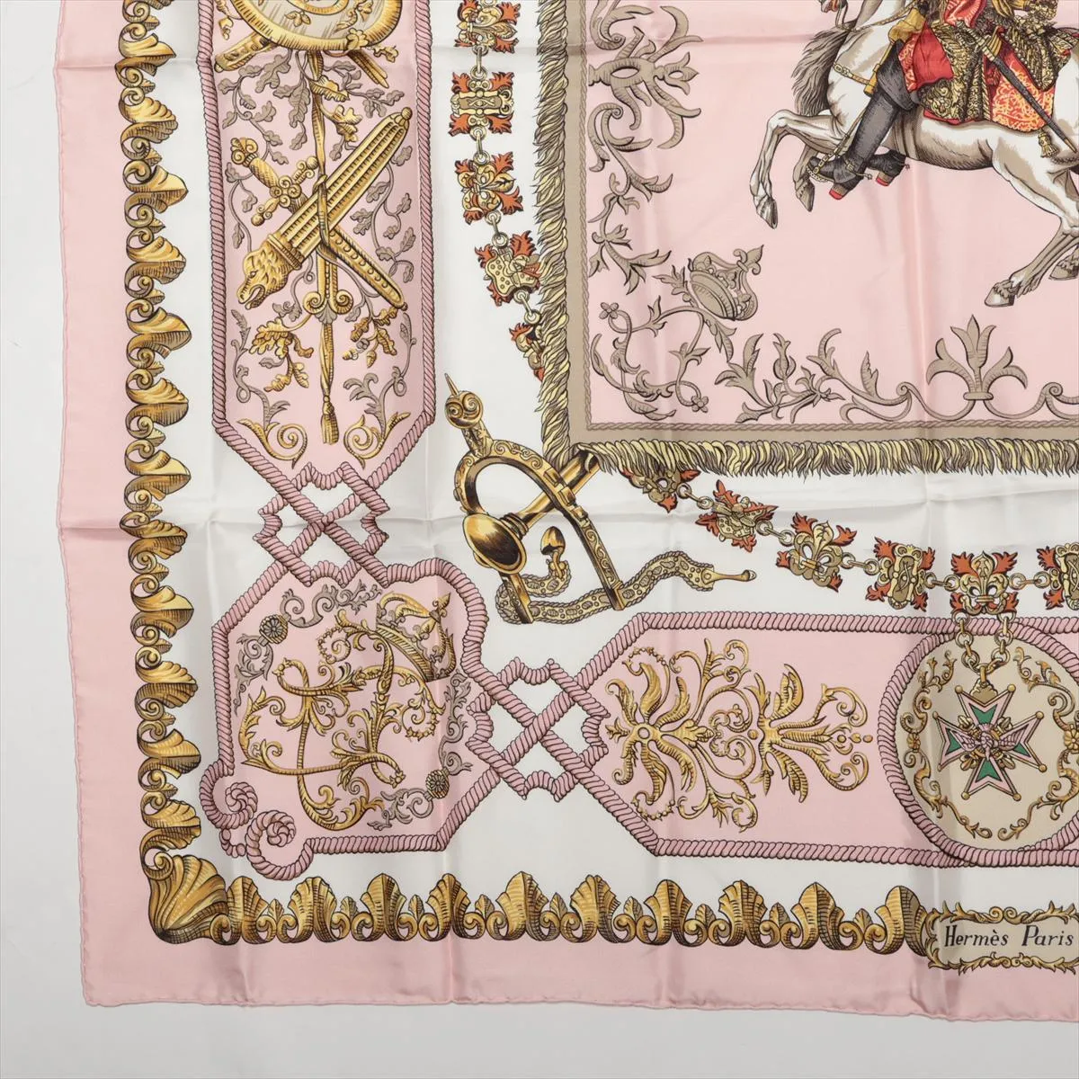 Carre 90 LVDOVICVS MAGNVS Louis XIV astride a white horse Scarf Silk Pink Thread — view 5