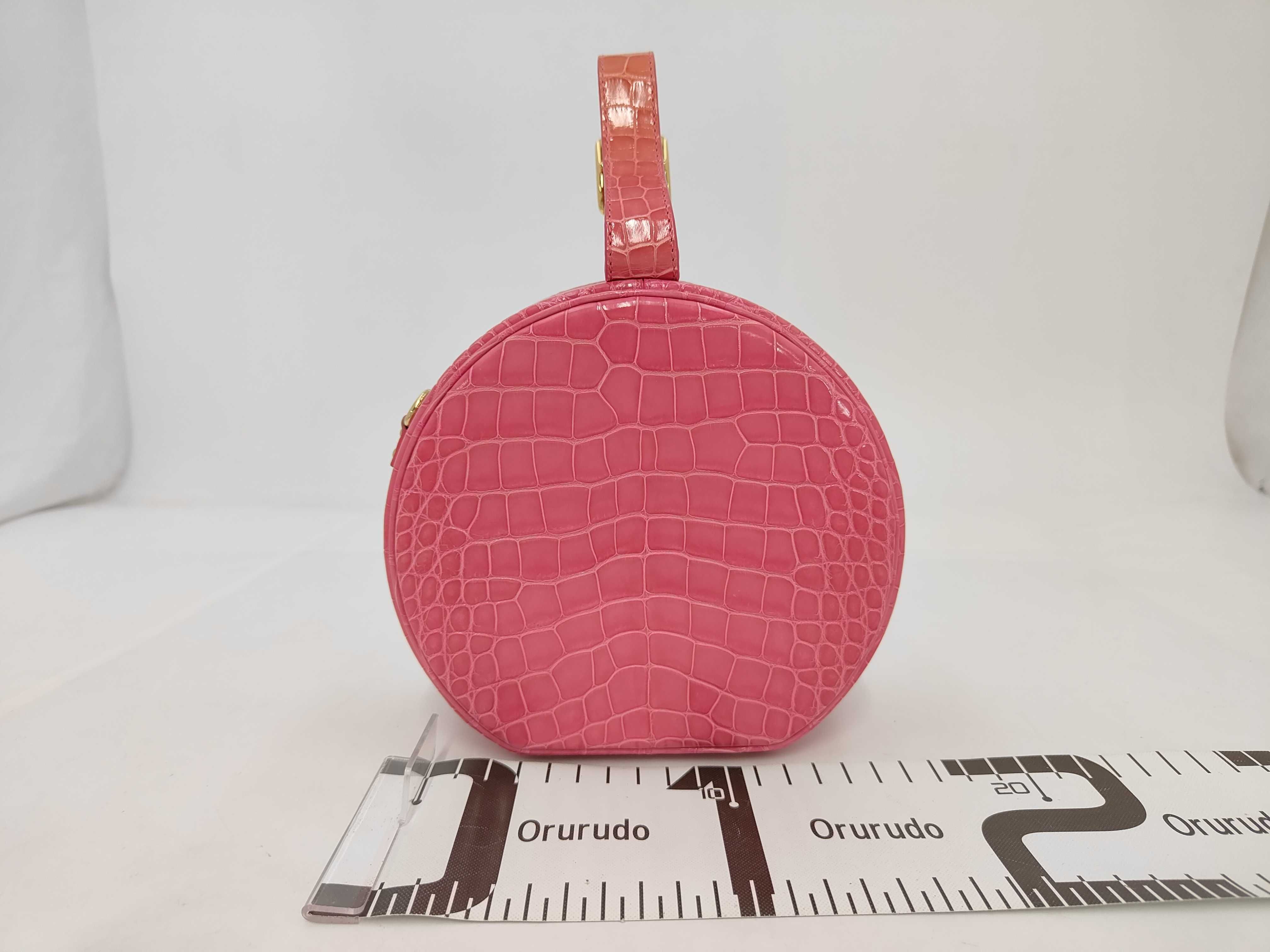 Petite Boite Chapeau 2-Way Handbag — view 2