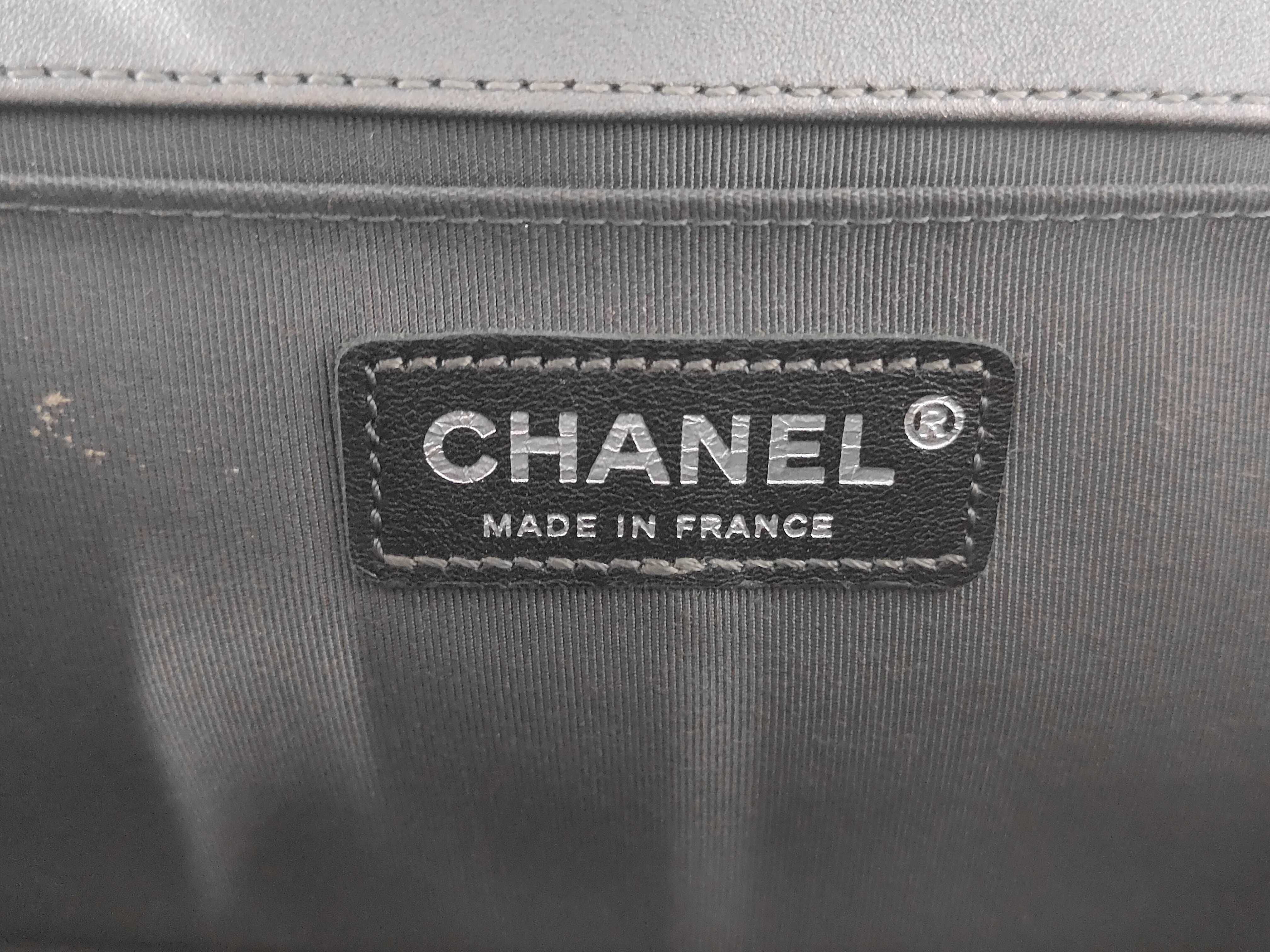 Boy Chanel Tweed x Lambskin Chain Shoulder Bag — view 11