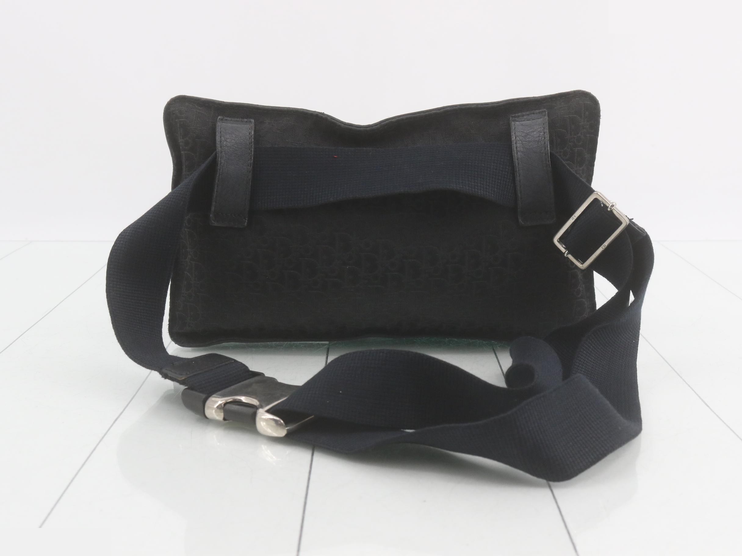 Trotter (bag) - Waist bag, black — view 2