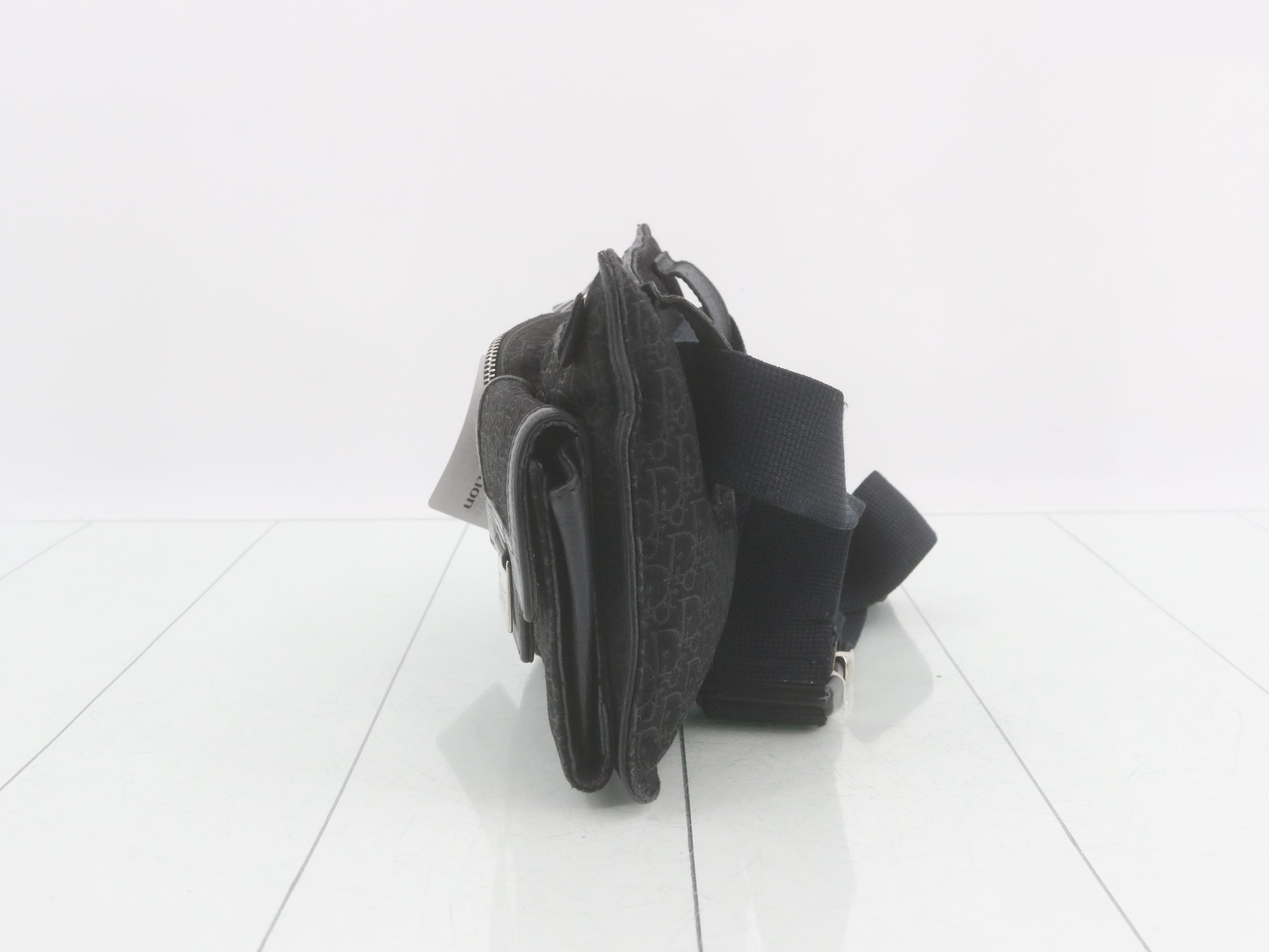 Trotter (bag) - Waist bag, black — view 3