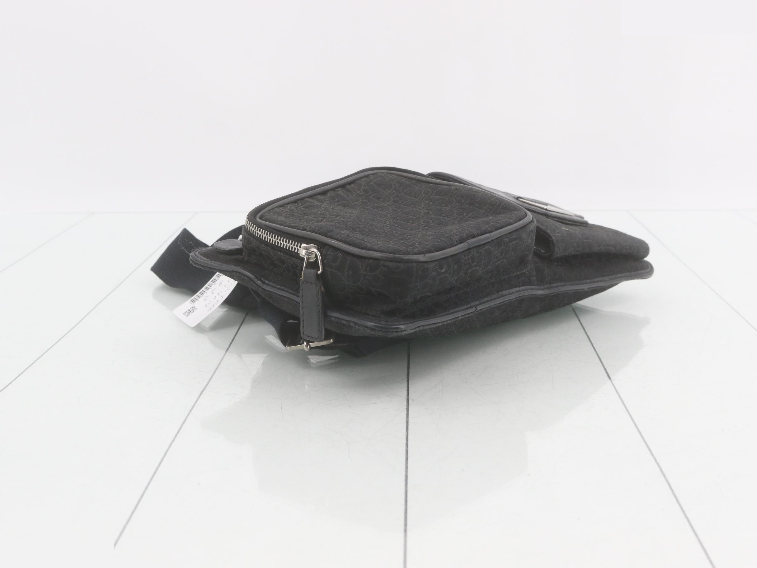 Trotter (bag) - Waist bag, black — view 5
