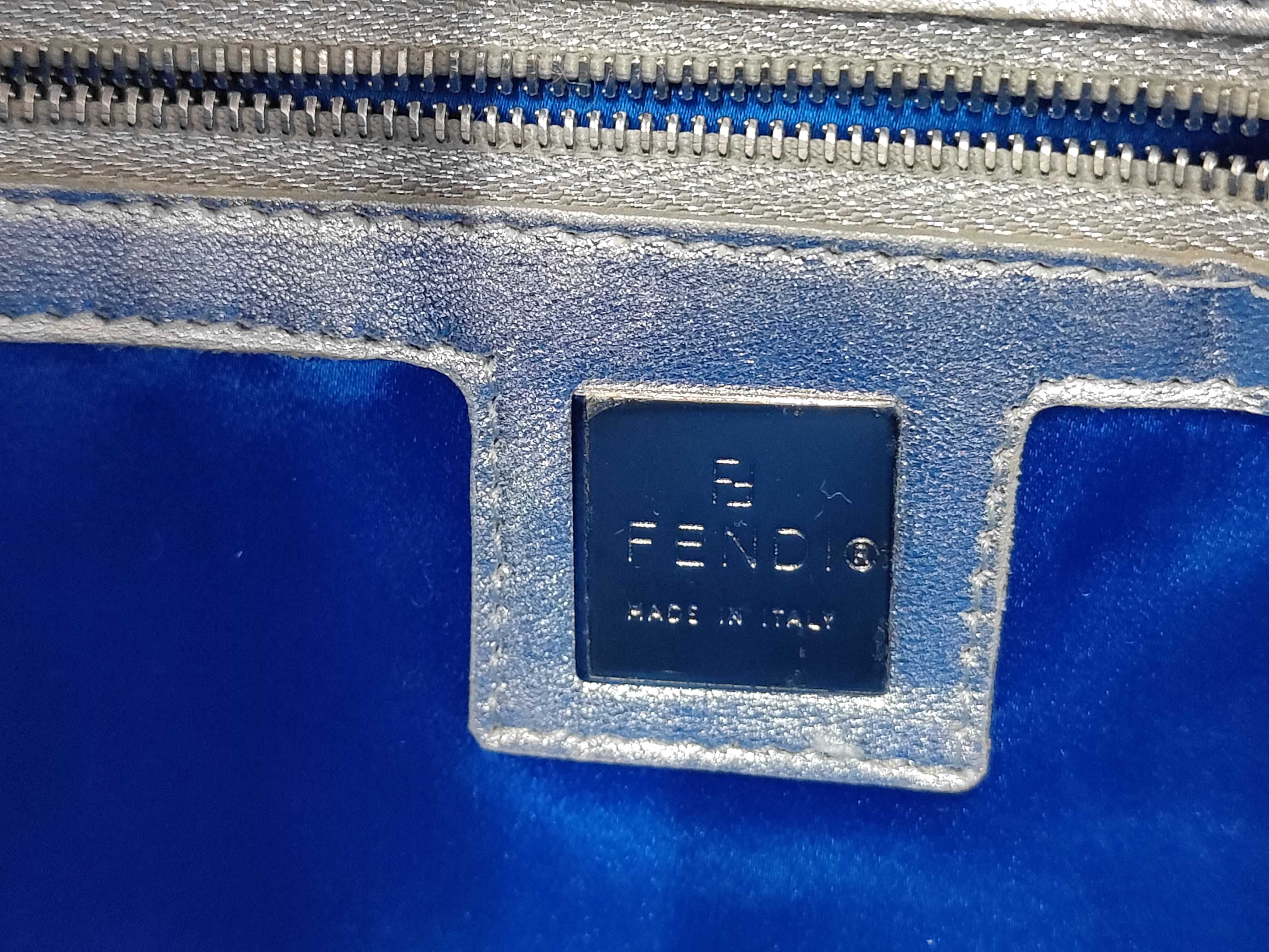 Mamma Bucket Silver Shoulder Bag — view 13
