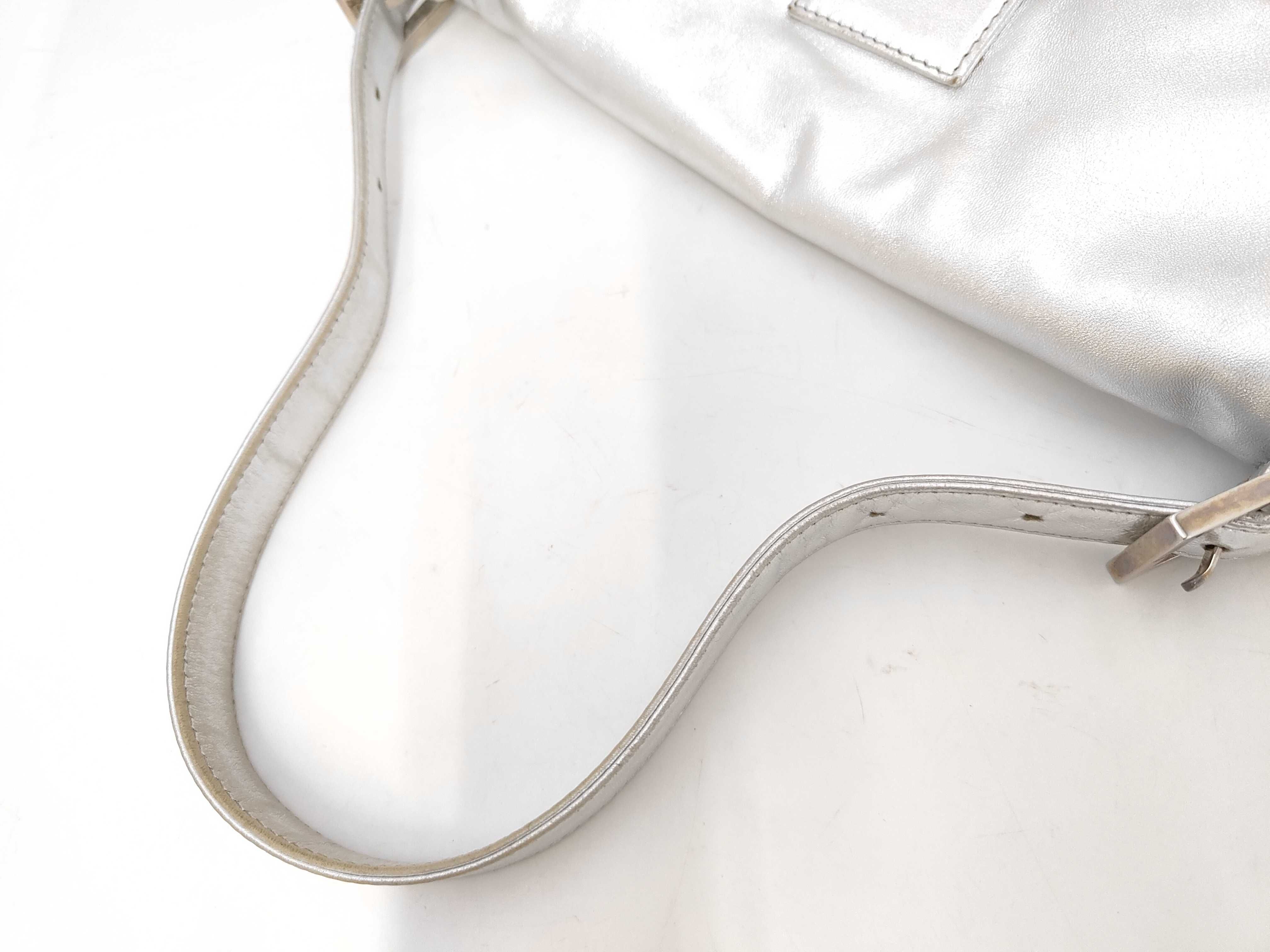 Mamma Bucket Silver Shoulder Bag — view 5