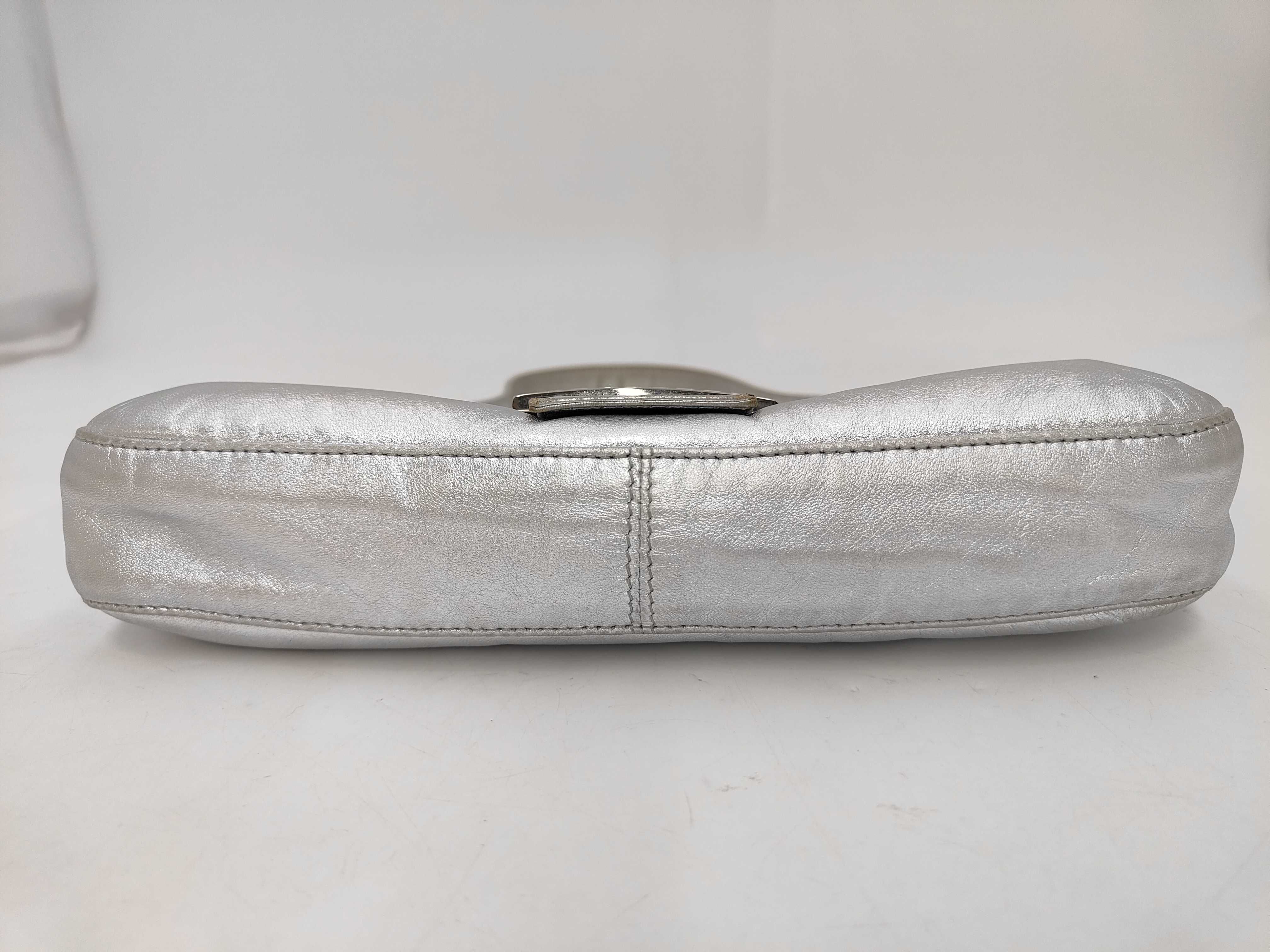 Mamma Bucket Silver Shoulder Bag — view 8