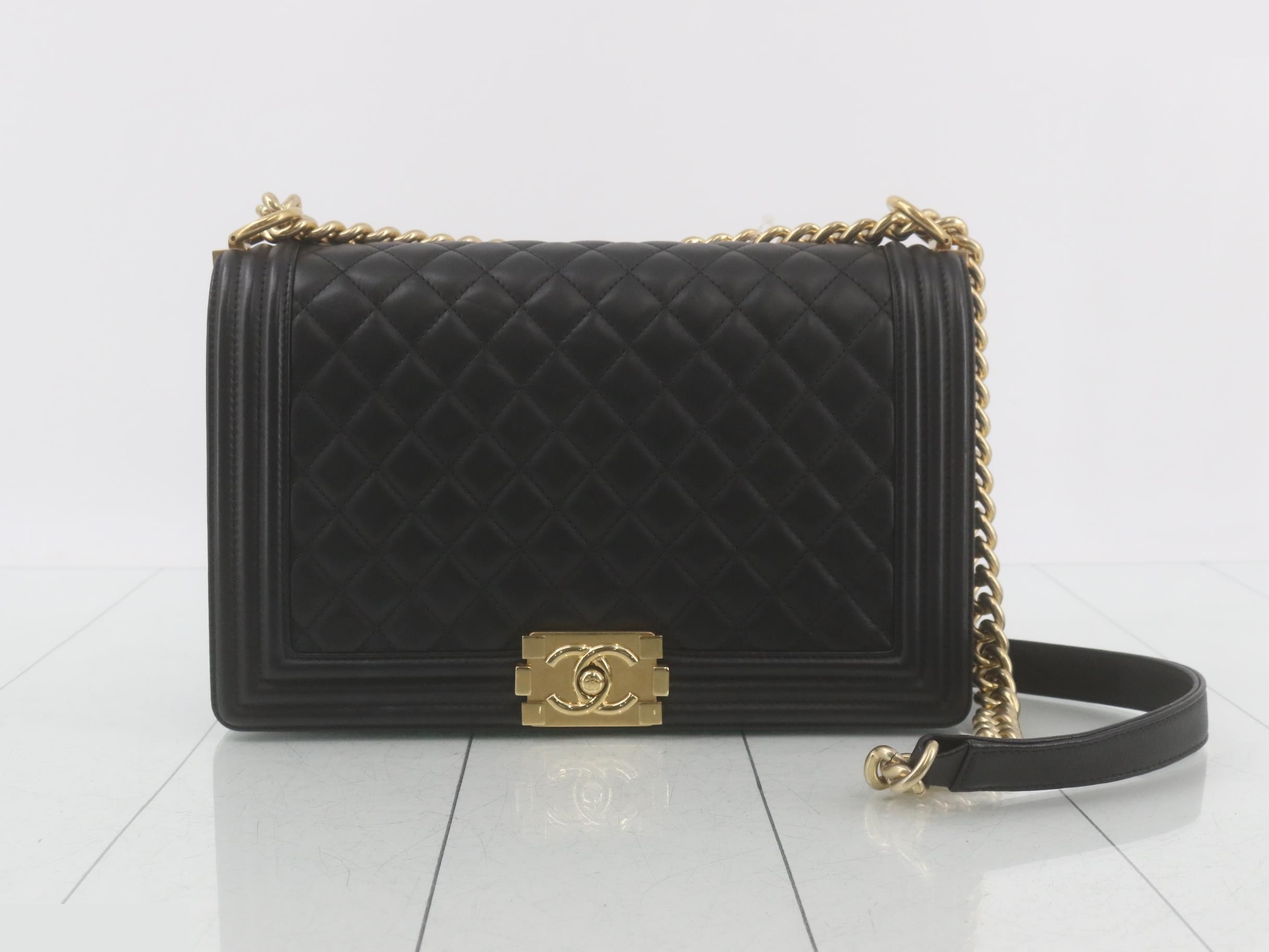Boy Chanel 28 Calfskin Shoulder Bag