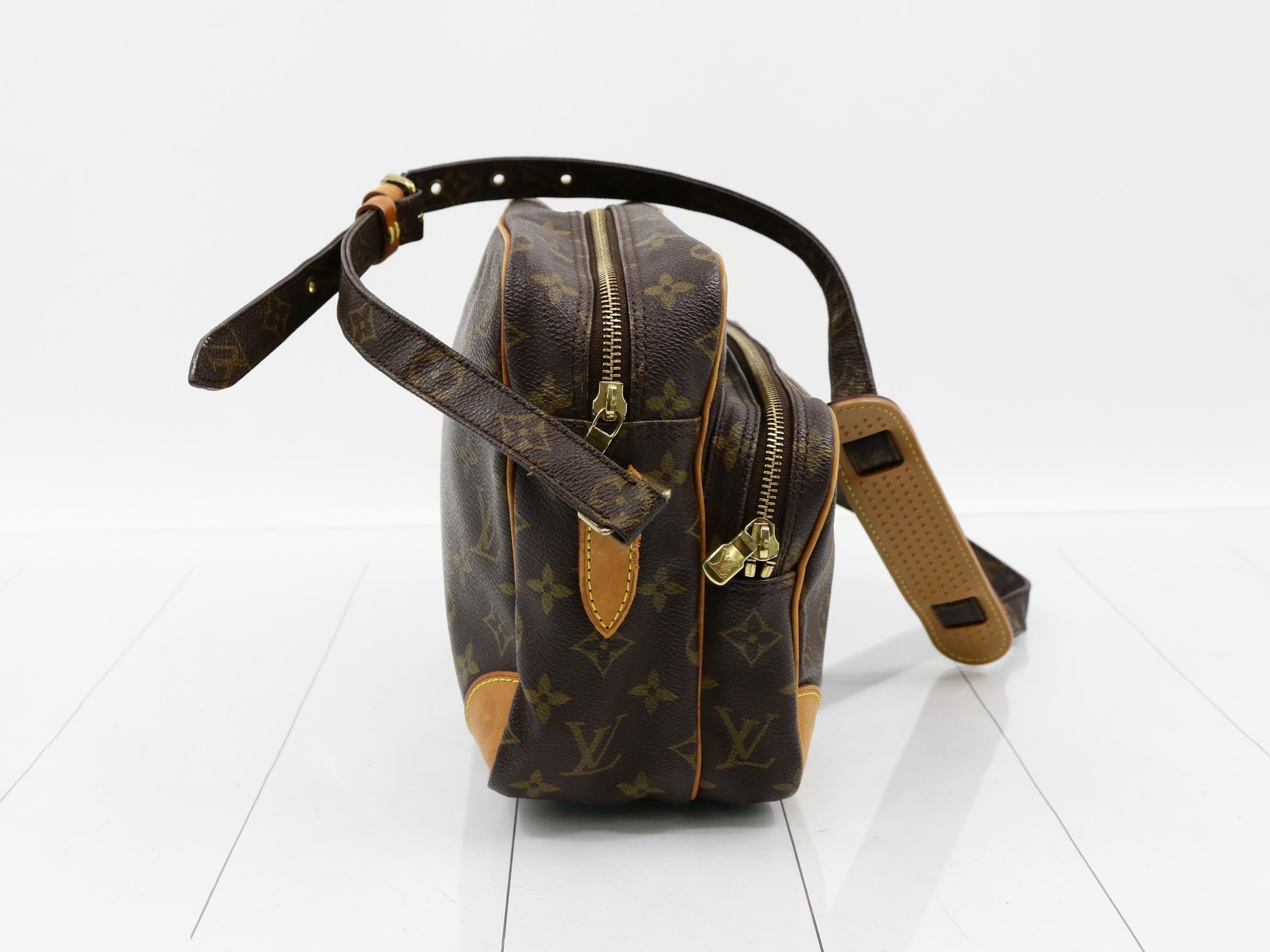 Monogram Nile shoulder bag — view 4