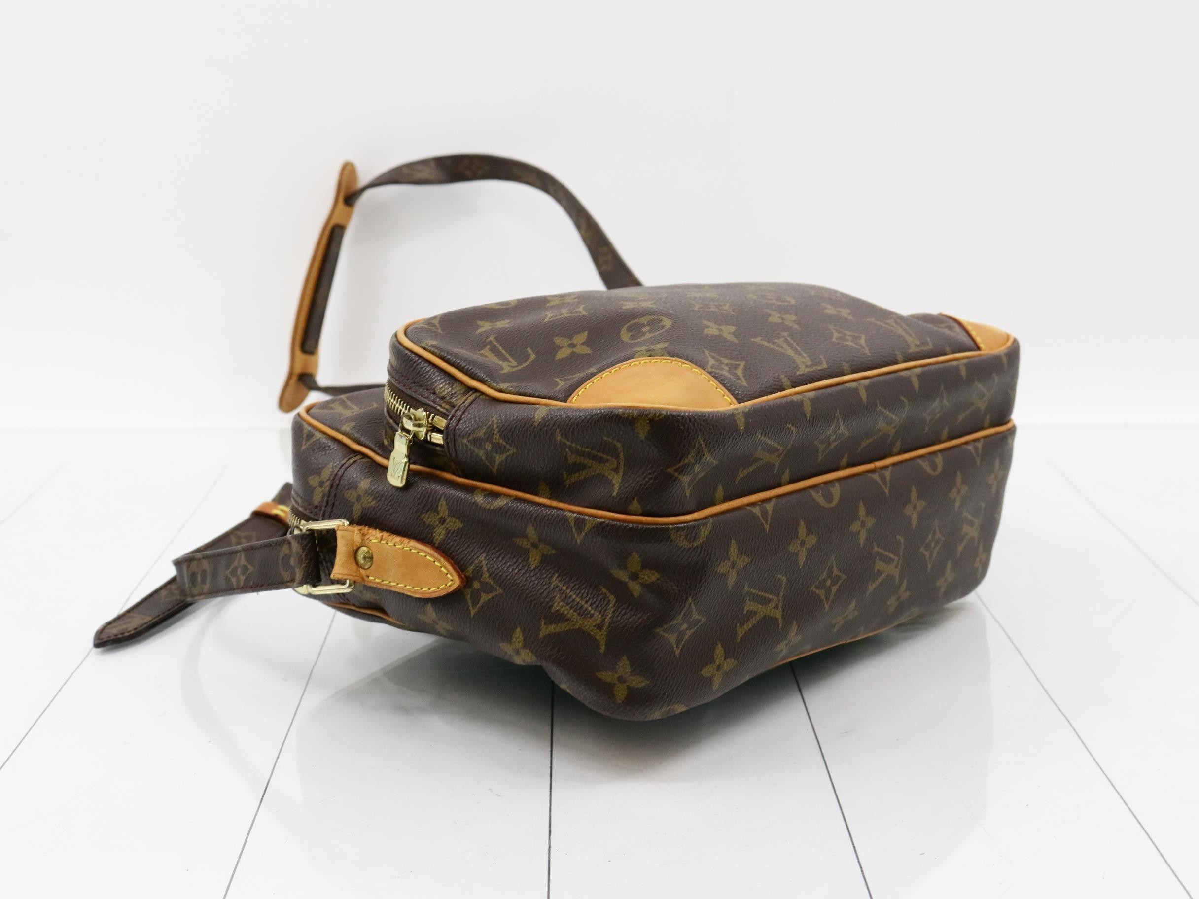 Monogram Nile shoulder bag — view 5