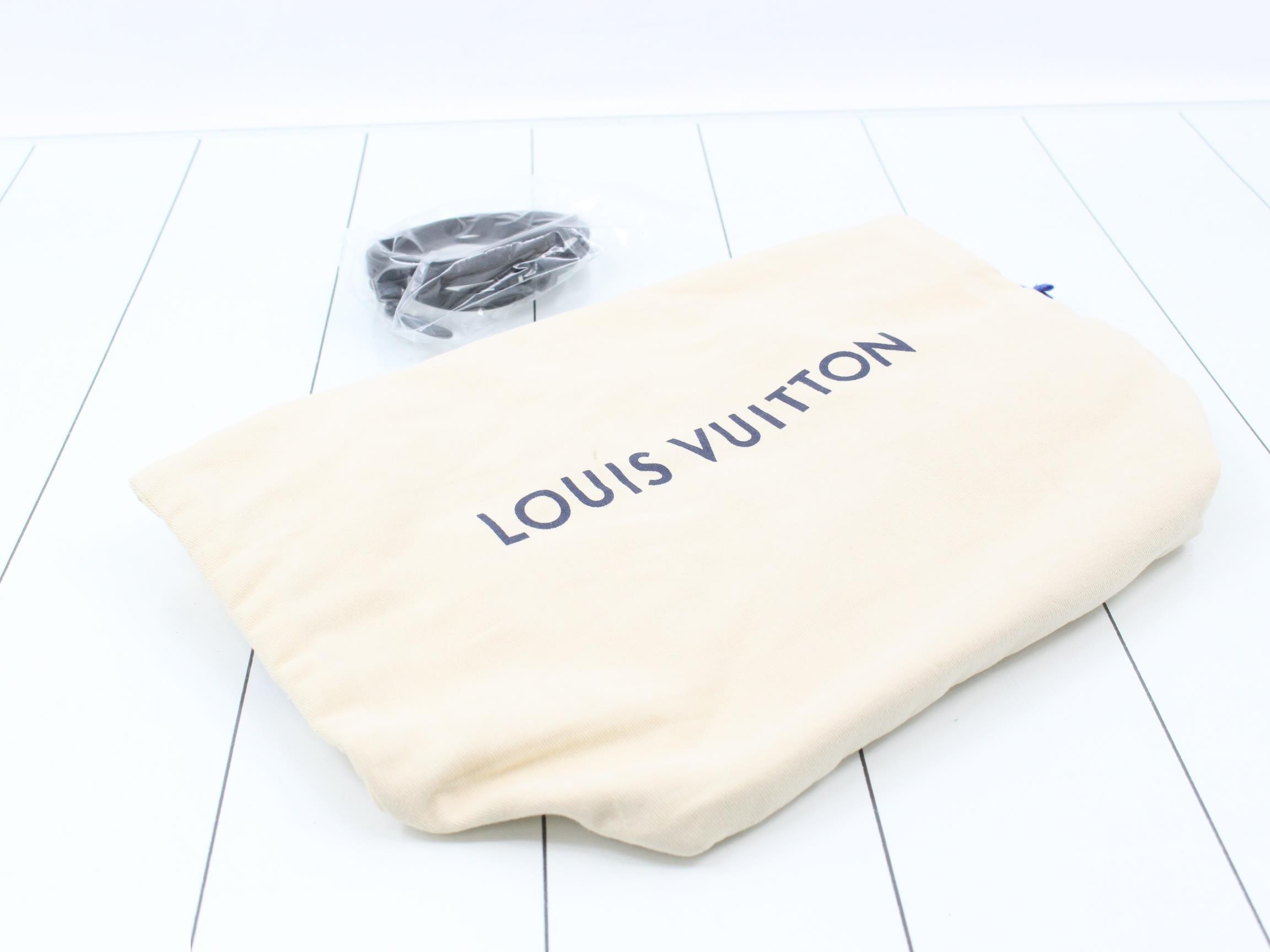LV Circle Around Me LV 2-Way Handbag — view 7