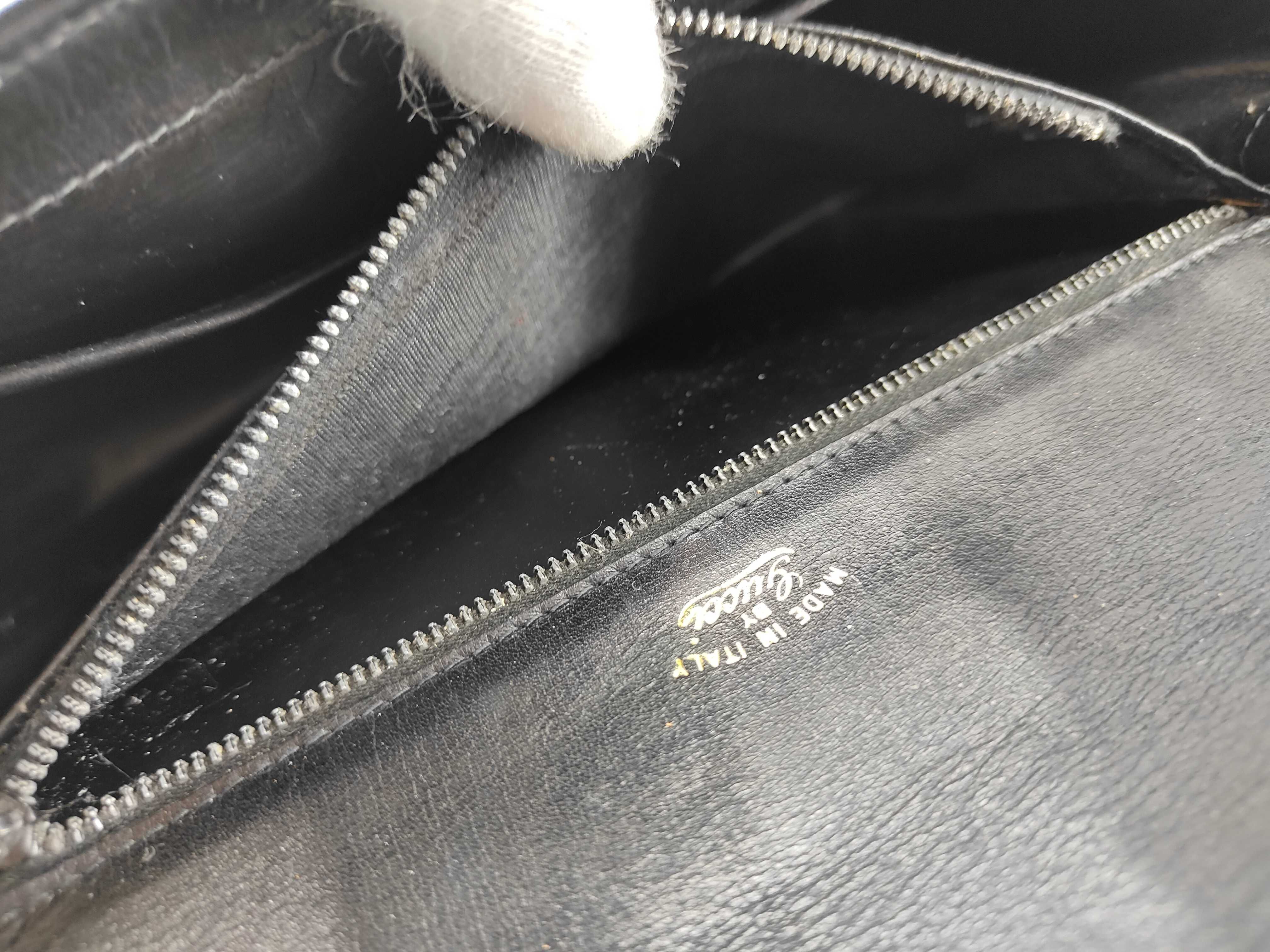 Old Suede Shoulder Bag — view 10