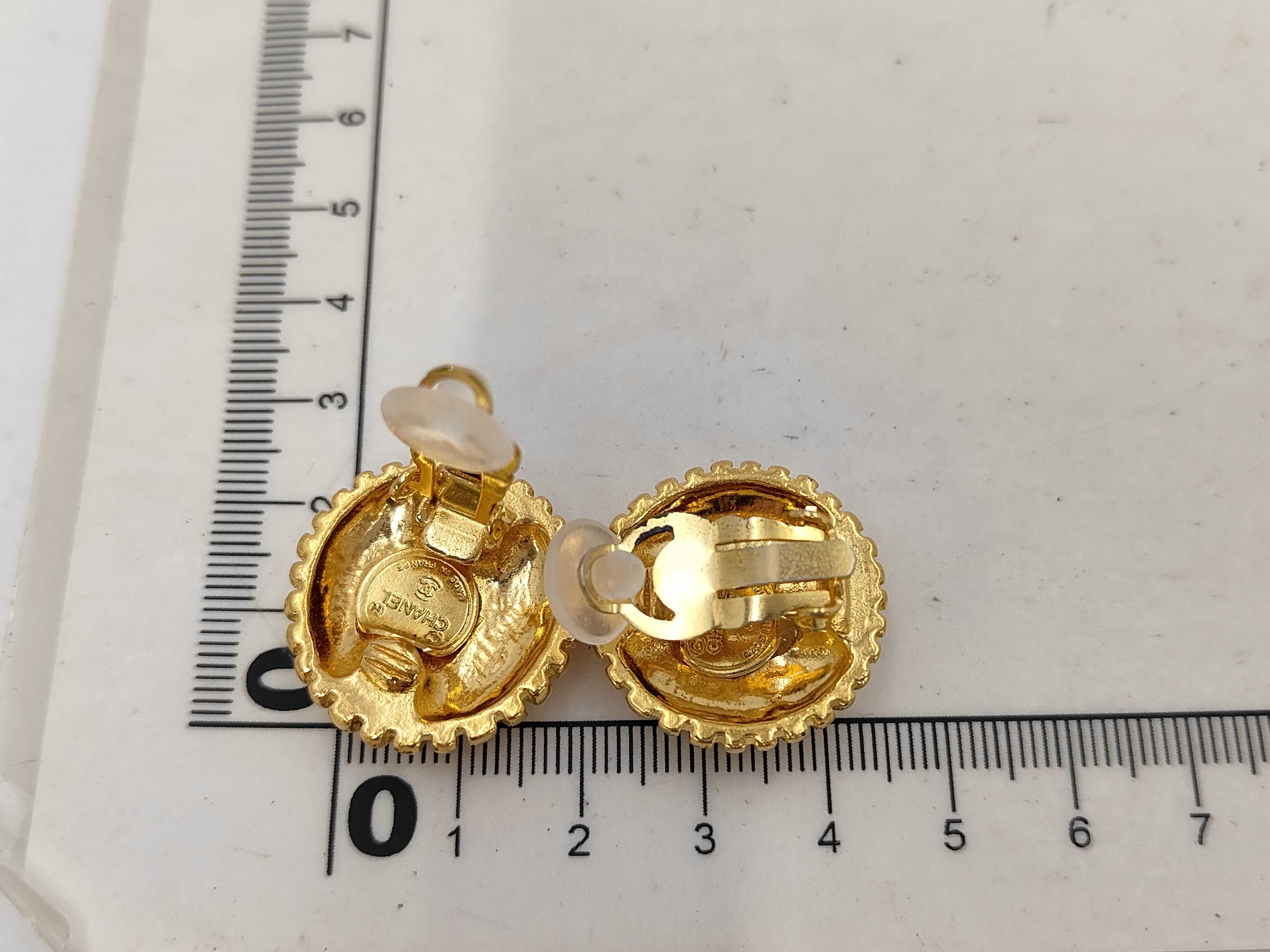 COCO MARK EARRINGS — view 7