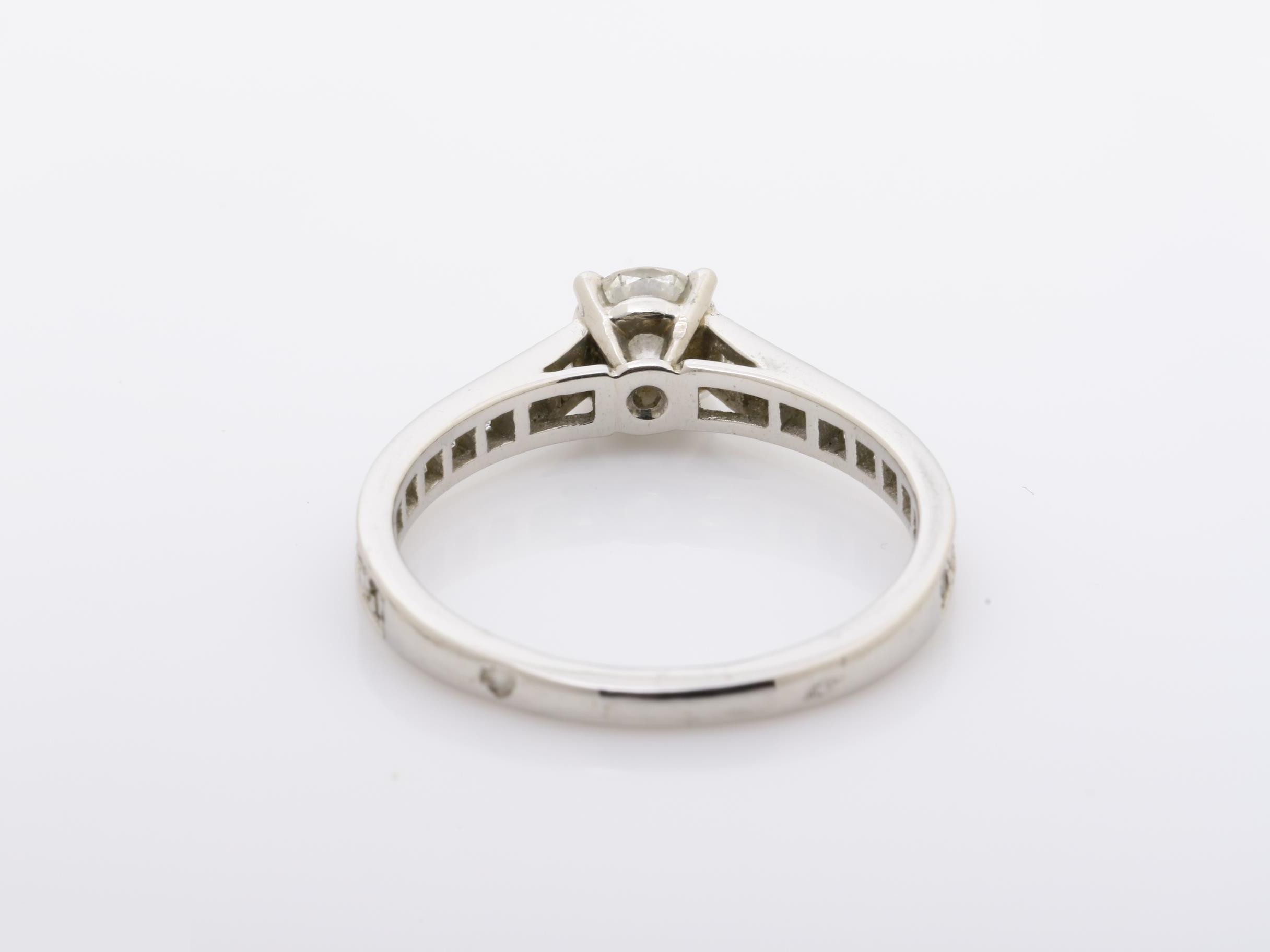 Solitaire ring diamond Pt950 approximately 2.5g #8.5 — view 4
