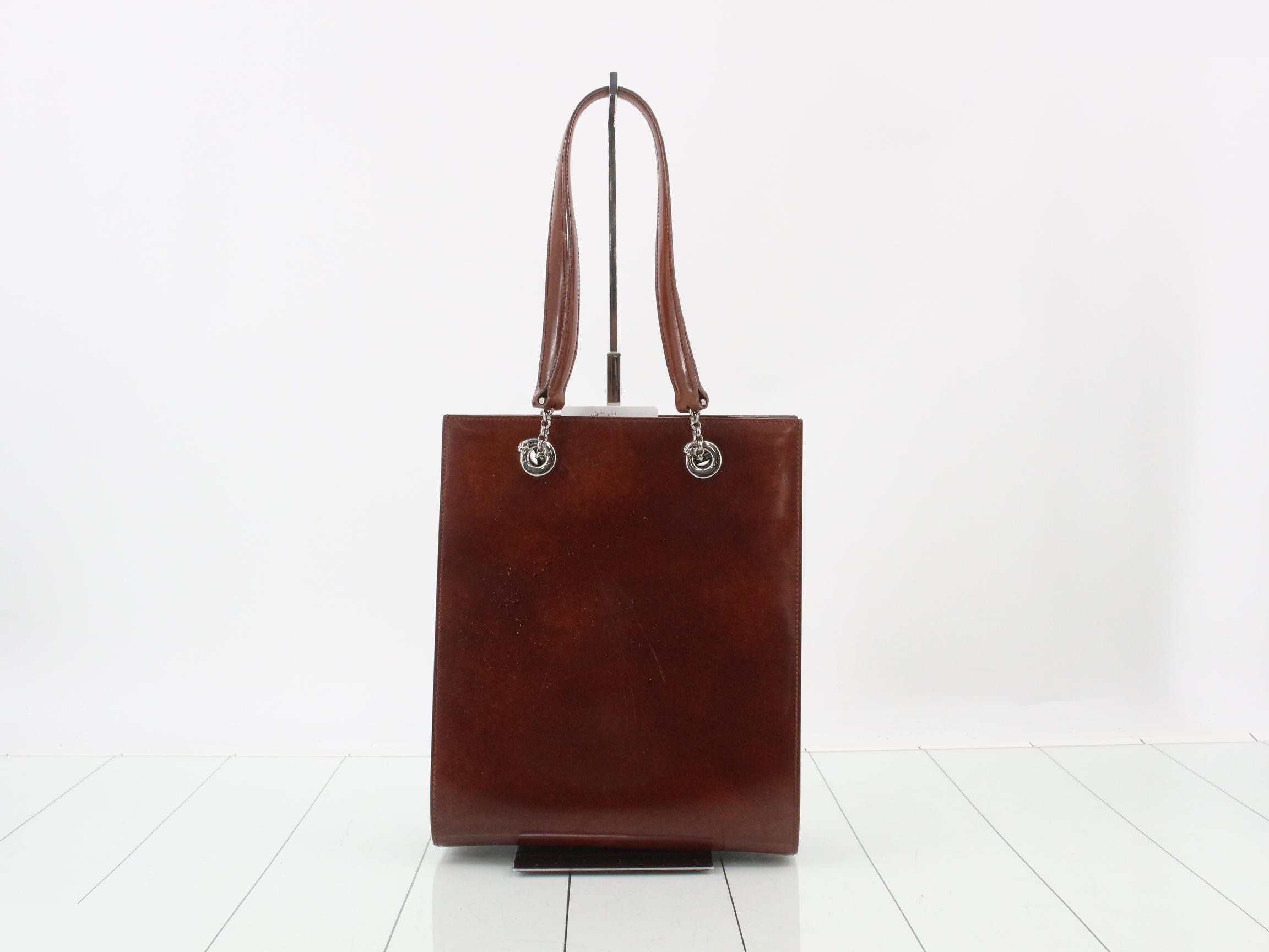 handbag — view 2