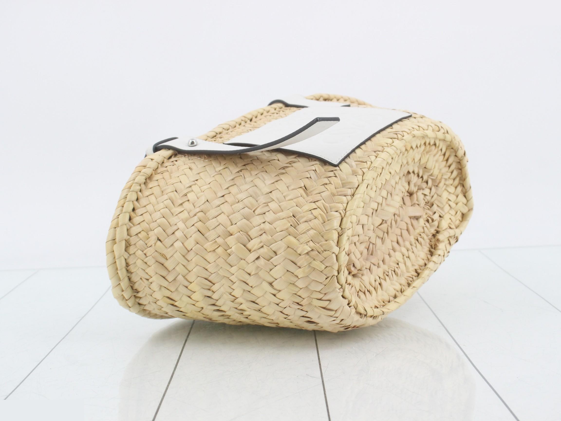 Palm leaf and calfskin anagram basket bag, brown, with dust bag. — view 5