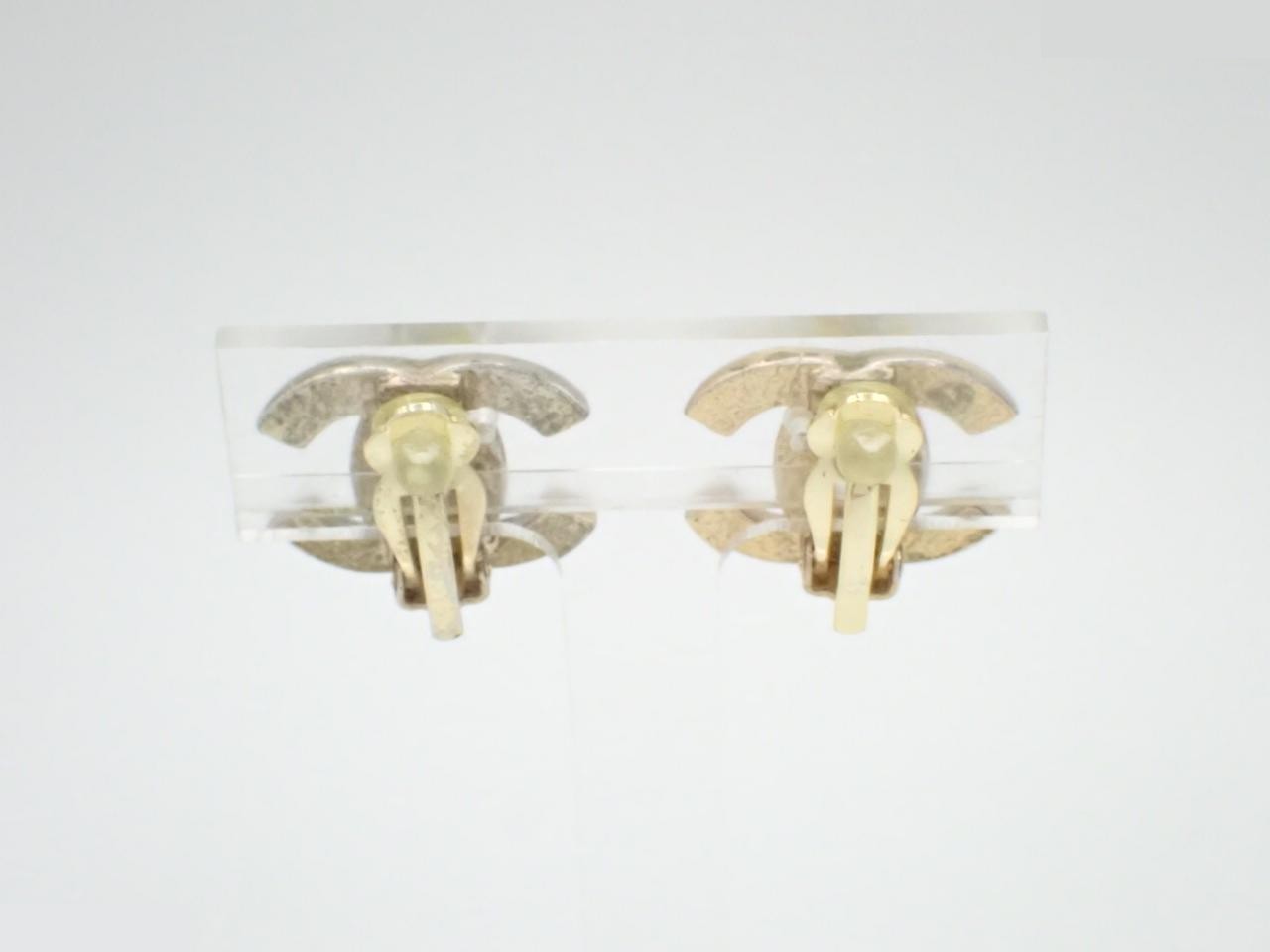 Coco Mark Gold Earrings 01A — view 2