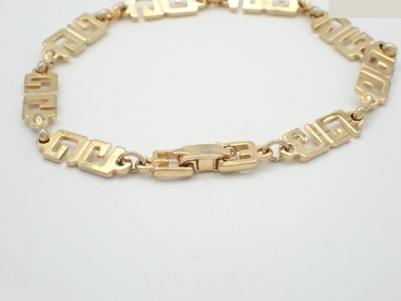 Other lines: Precious metal bracelets and bangles (metal), wrist circumference approximately 18 cm. — view 3
