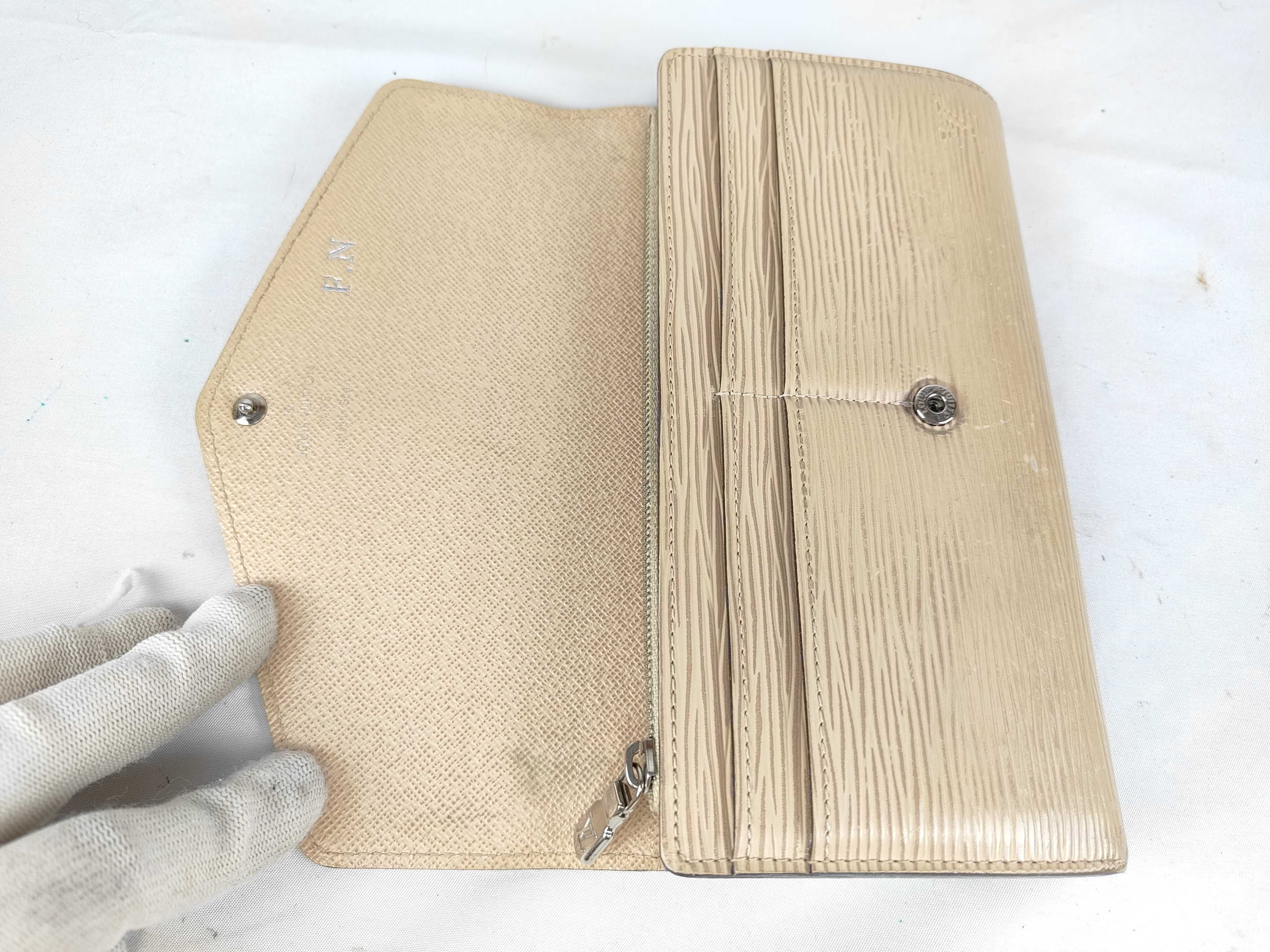 Epi Portefeuille Sarah/Initialed Wallet — view 10