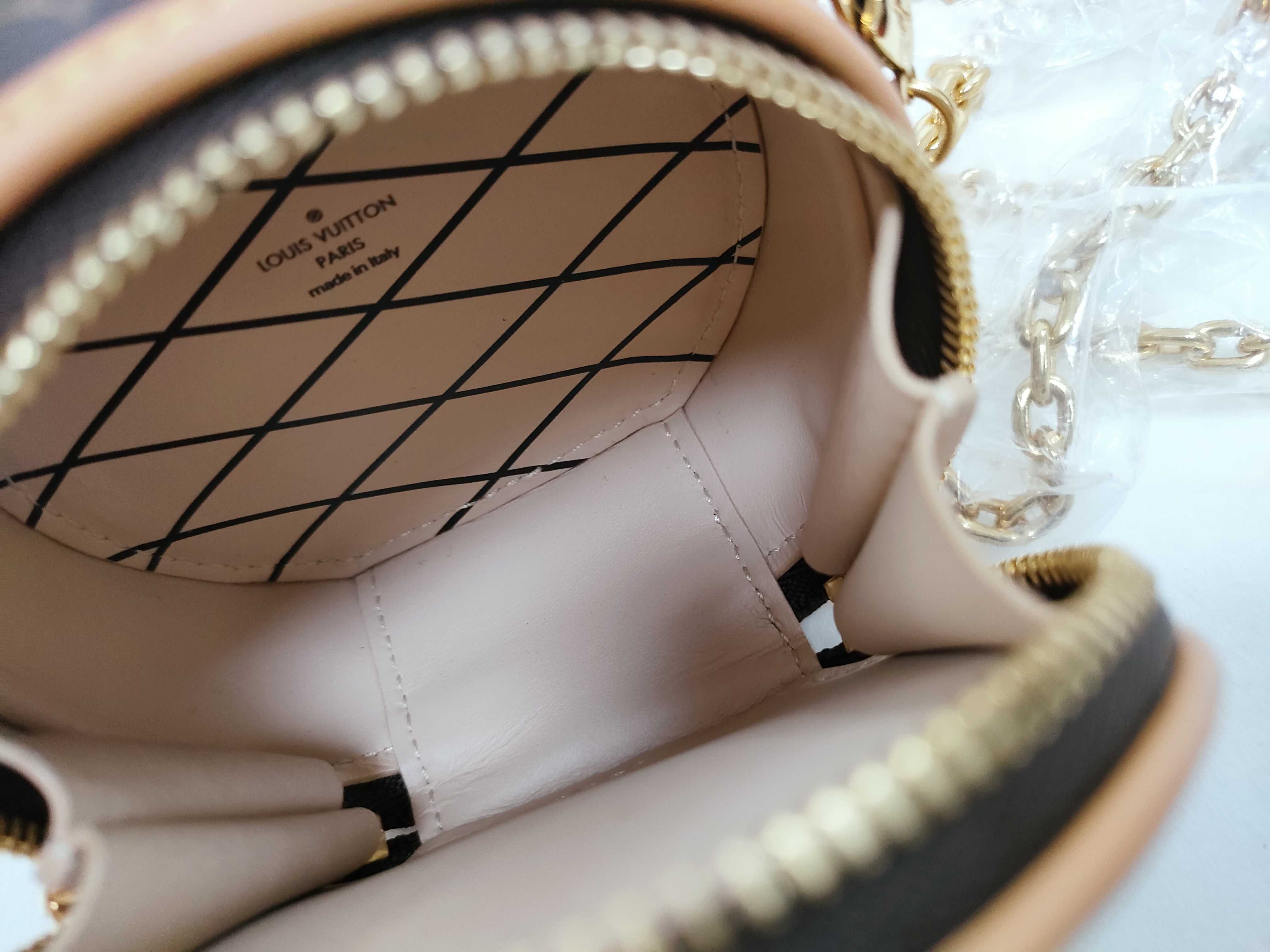 Monogram Louis Vuitton Shoulder Bag — view 10