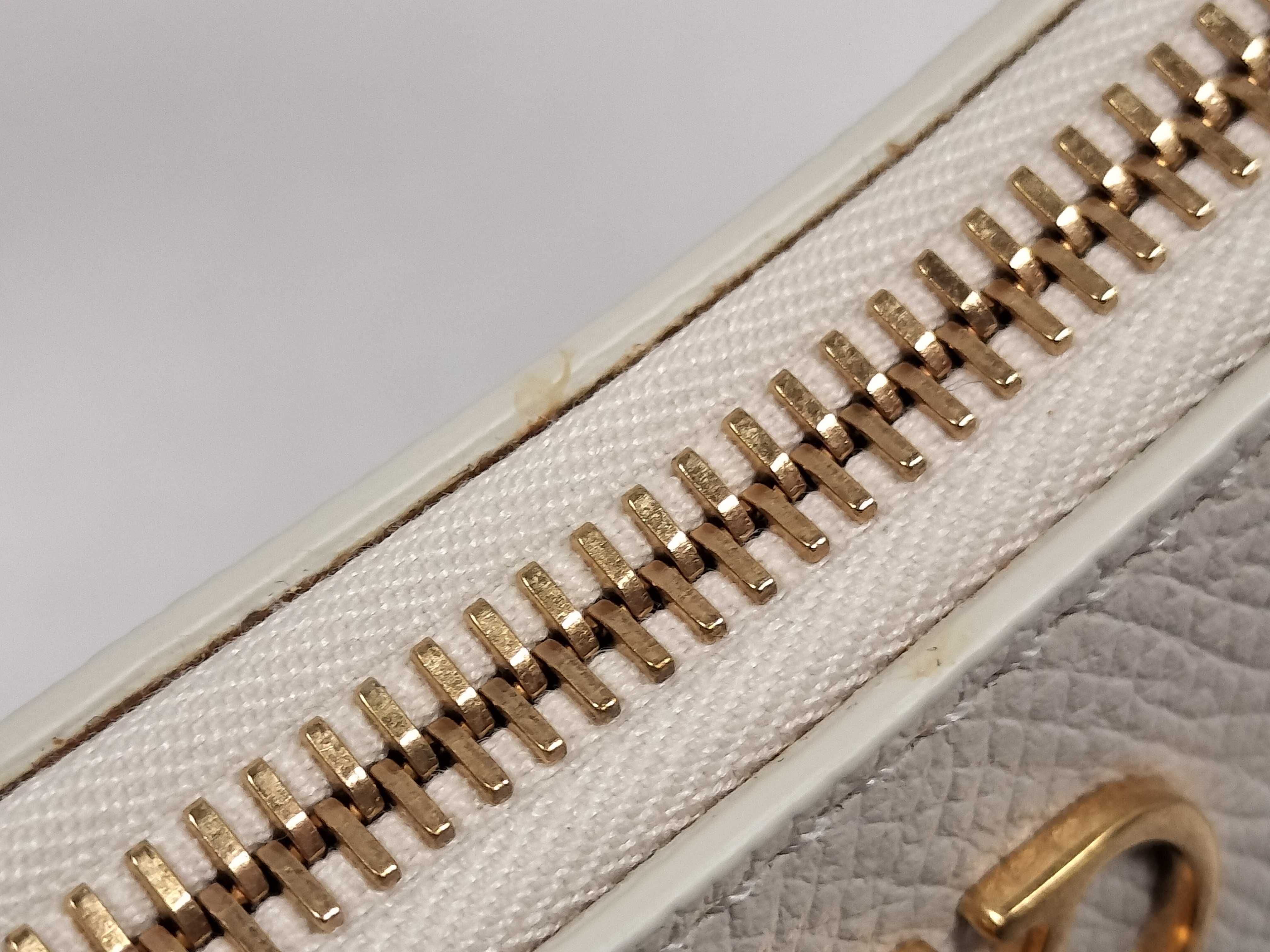 V-logo Signature Canvas x Leather 2-Way Handbag White Handbag — view 8