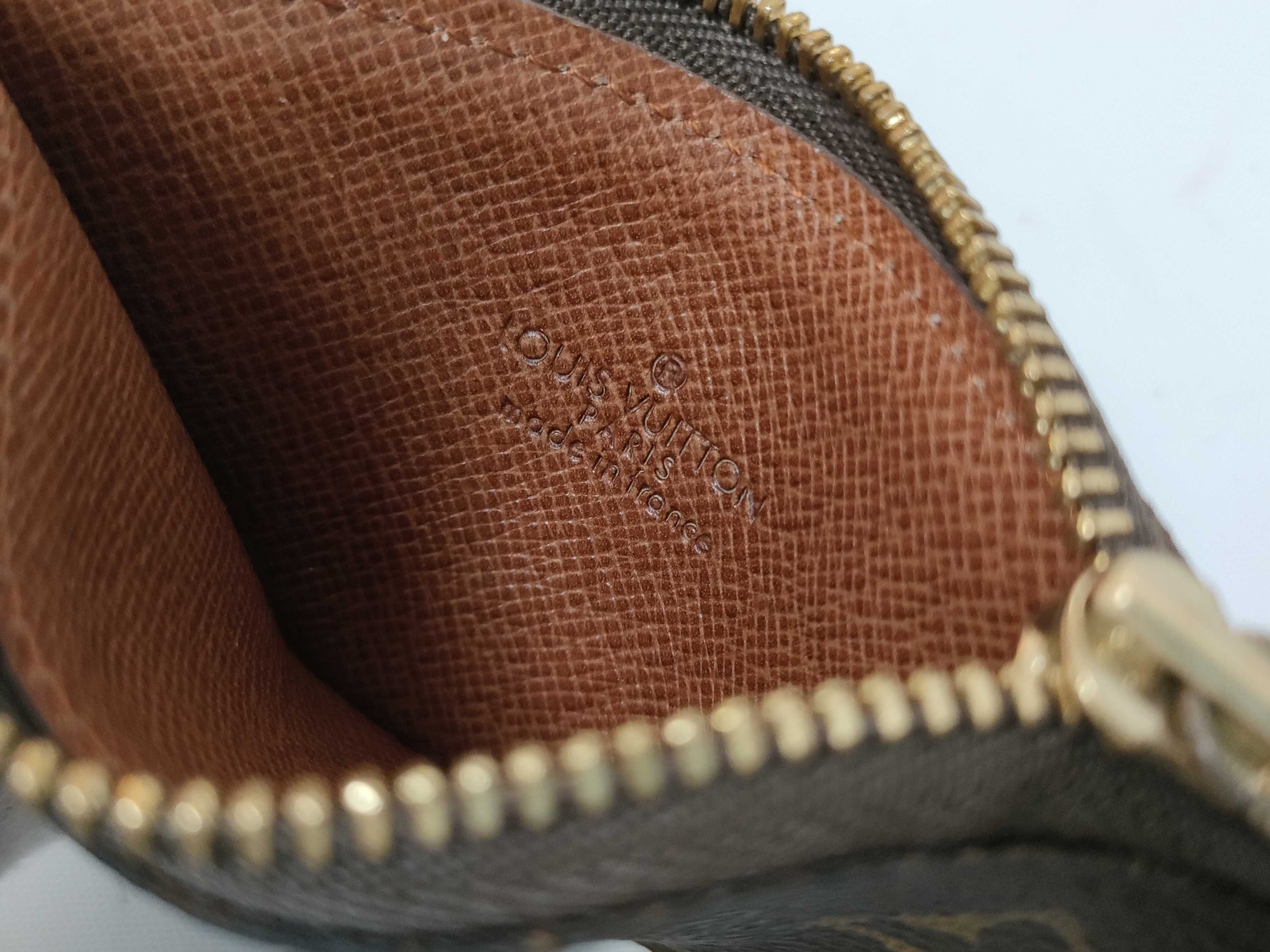 Monogram Coin Case (Excellent Condition) — view 8