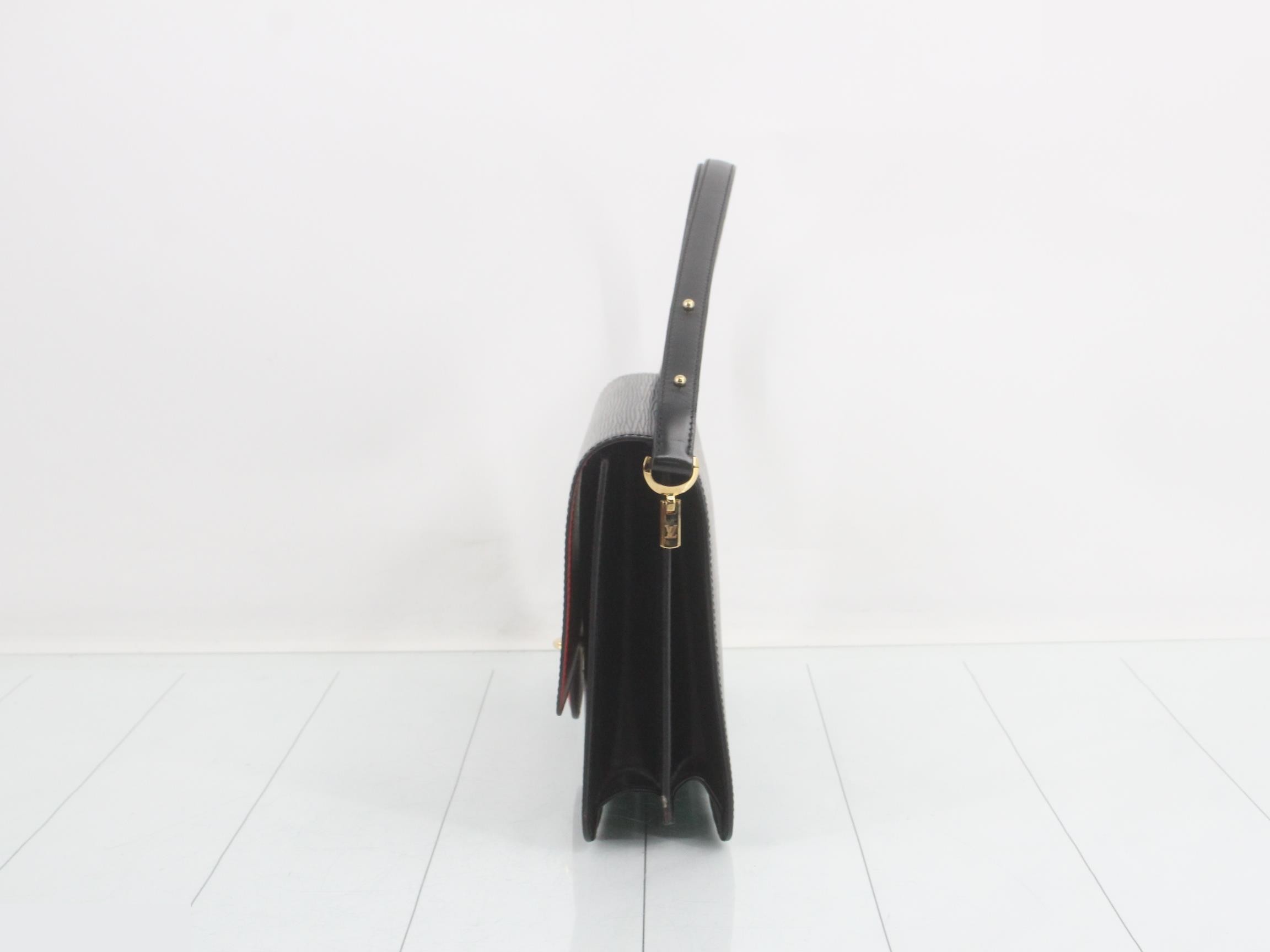 Epi Free Run Noir Red Shoulder Bag — view 3