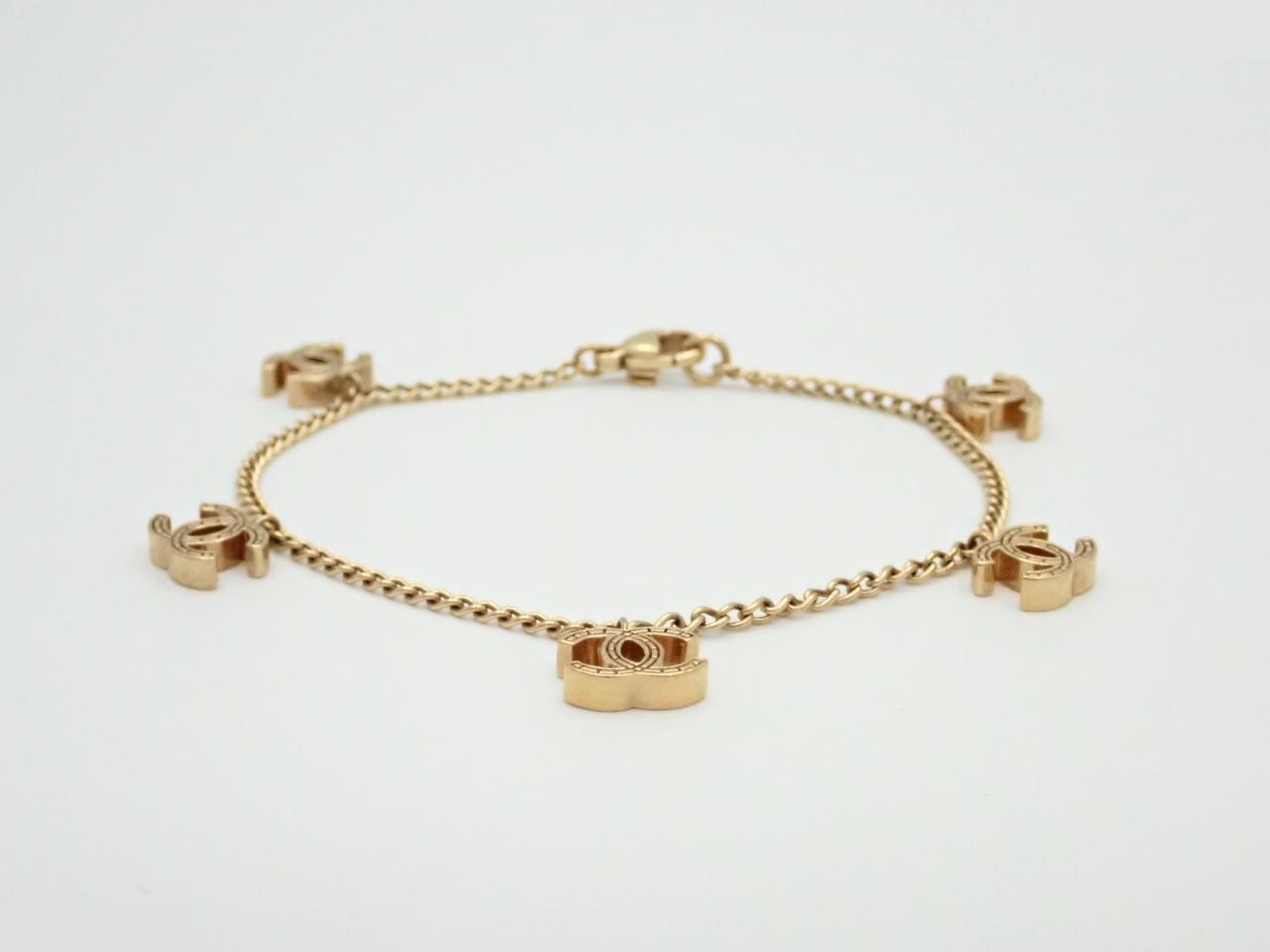Bracelet, Coco Mark design, 5 strands, gold, wrist circumference approximately 19.5 cm