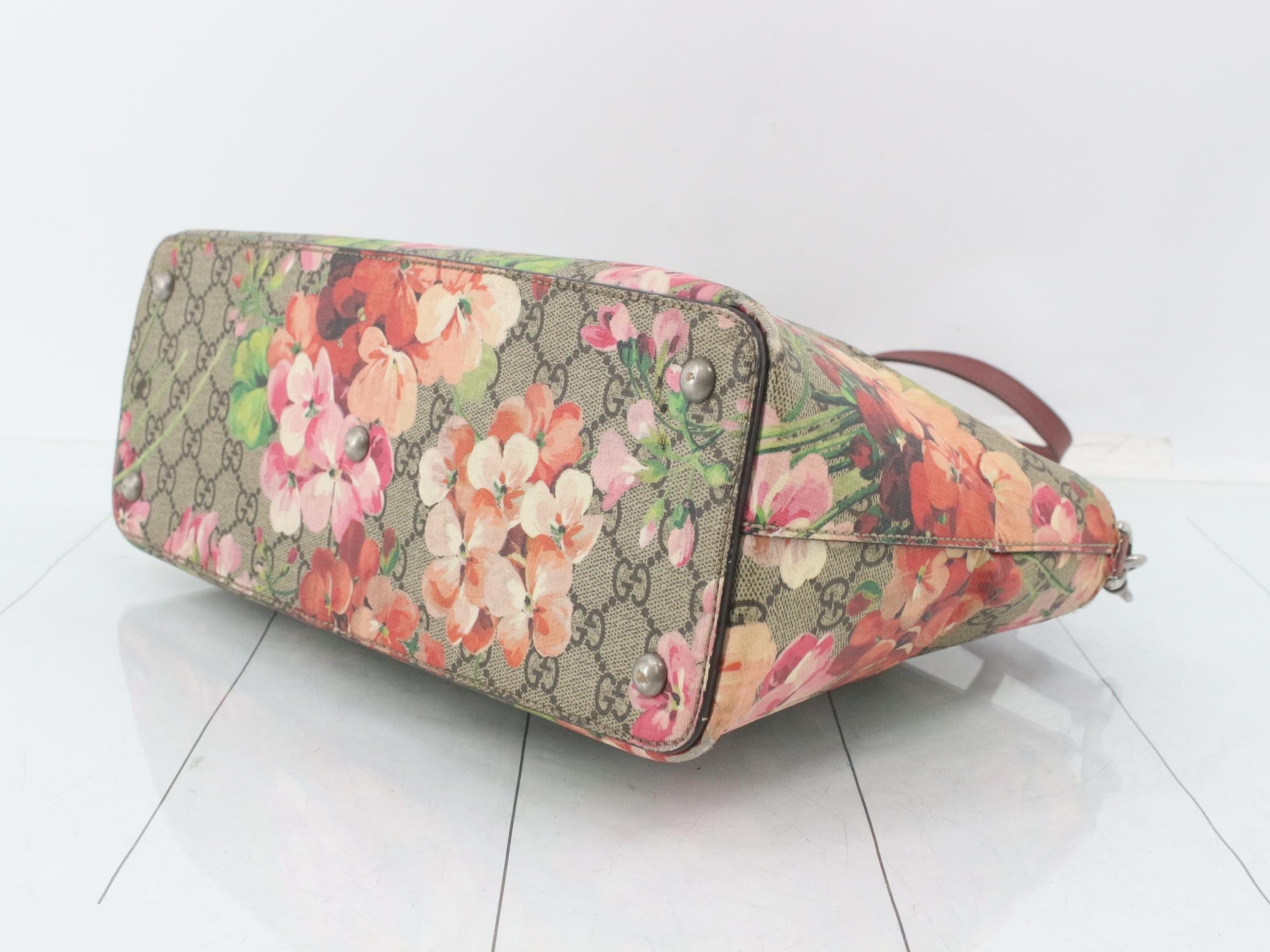 GG Blooms Floral Leather Handbag — view 6