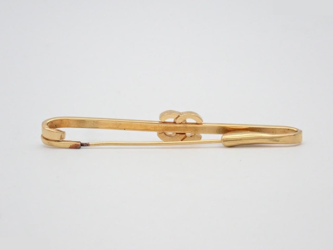 GP Brooch — view 2