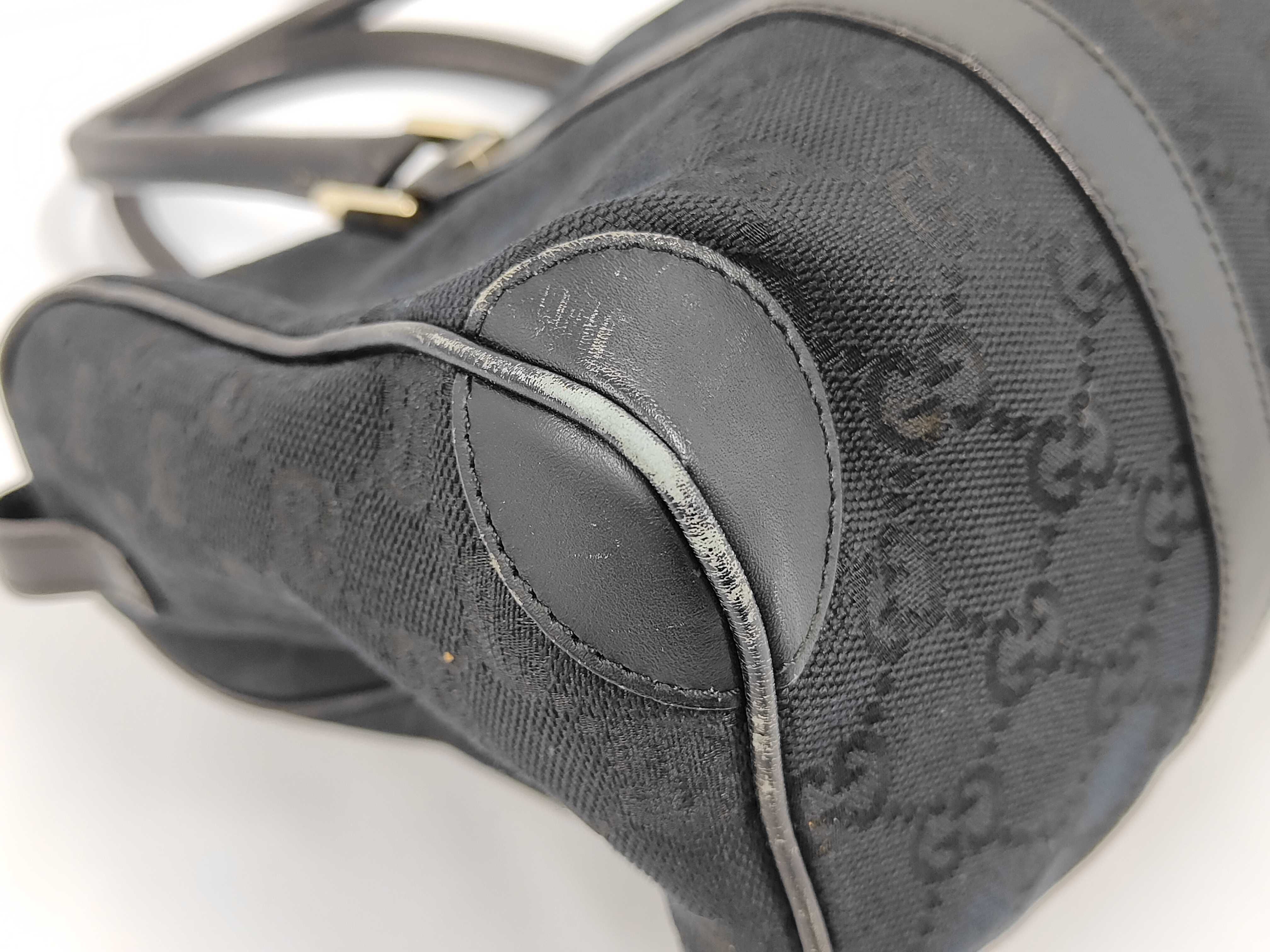 000-0851 Canvas GG Canvas Handbag Black Gold Hardware Handbag — view 4