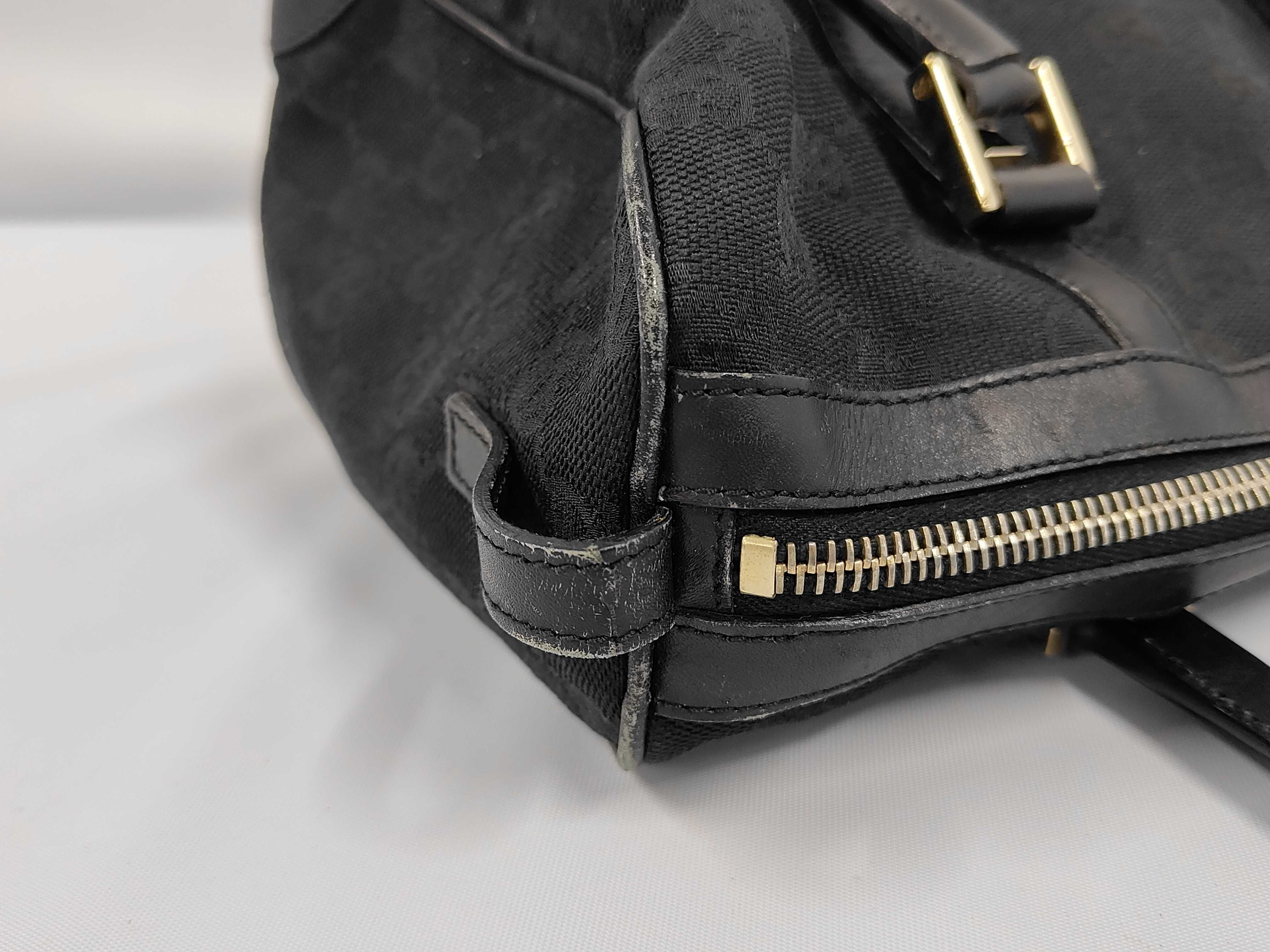 000-0851 Canvas GG Canvas Handbag Black Gold Hardware Handbag — view 7