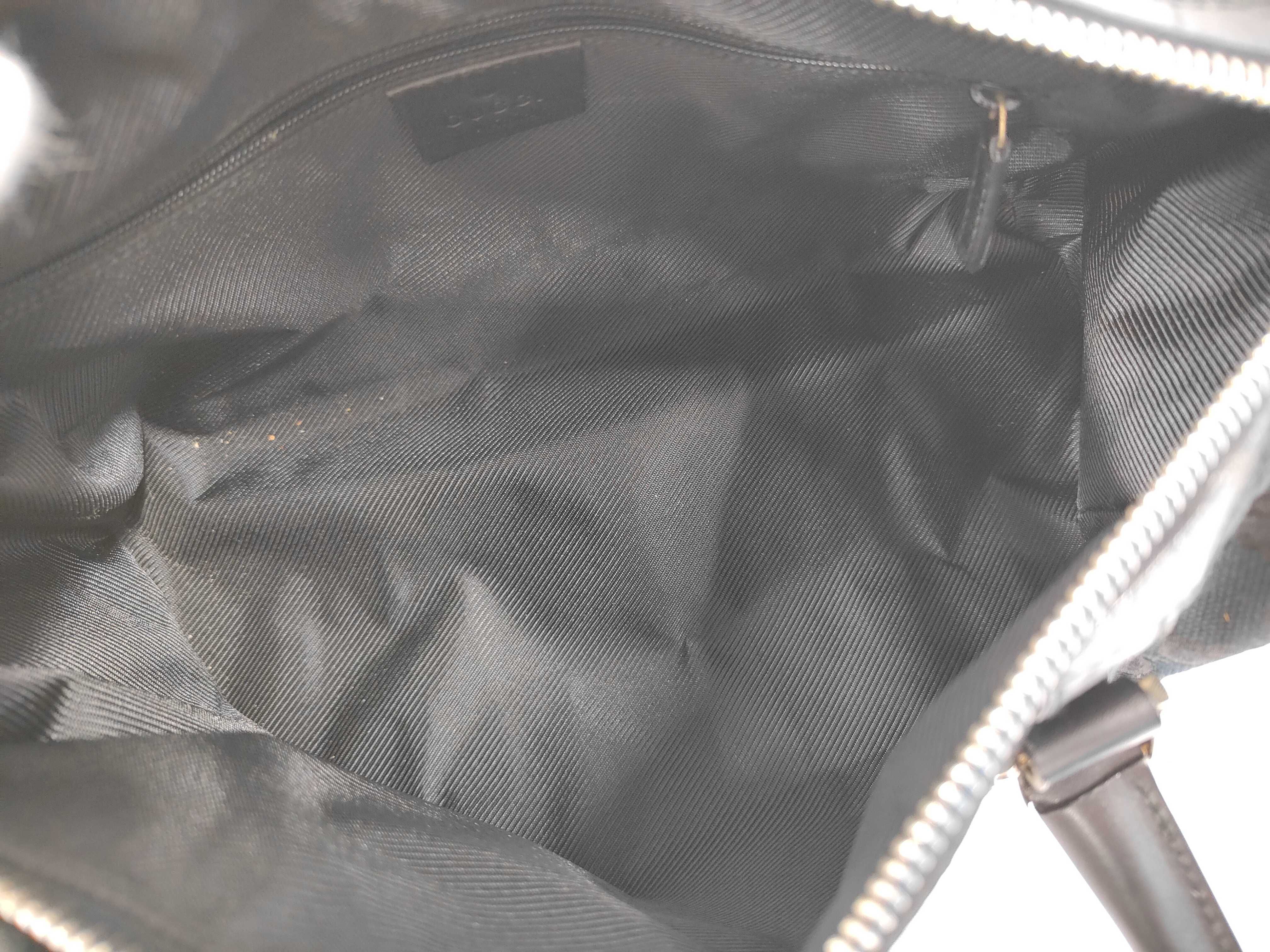000-0851 Canvas GG Canvas Handbag Black Gold Hardware Handbag — view 9