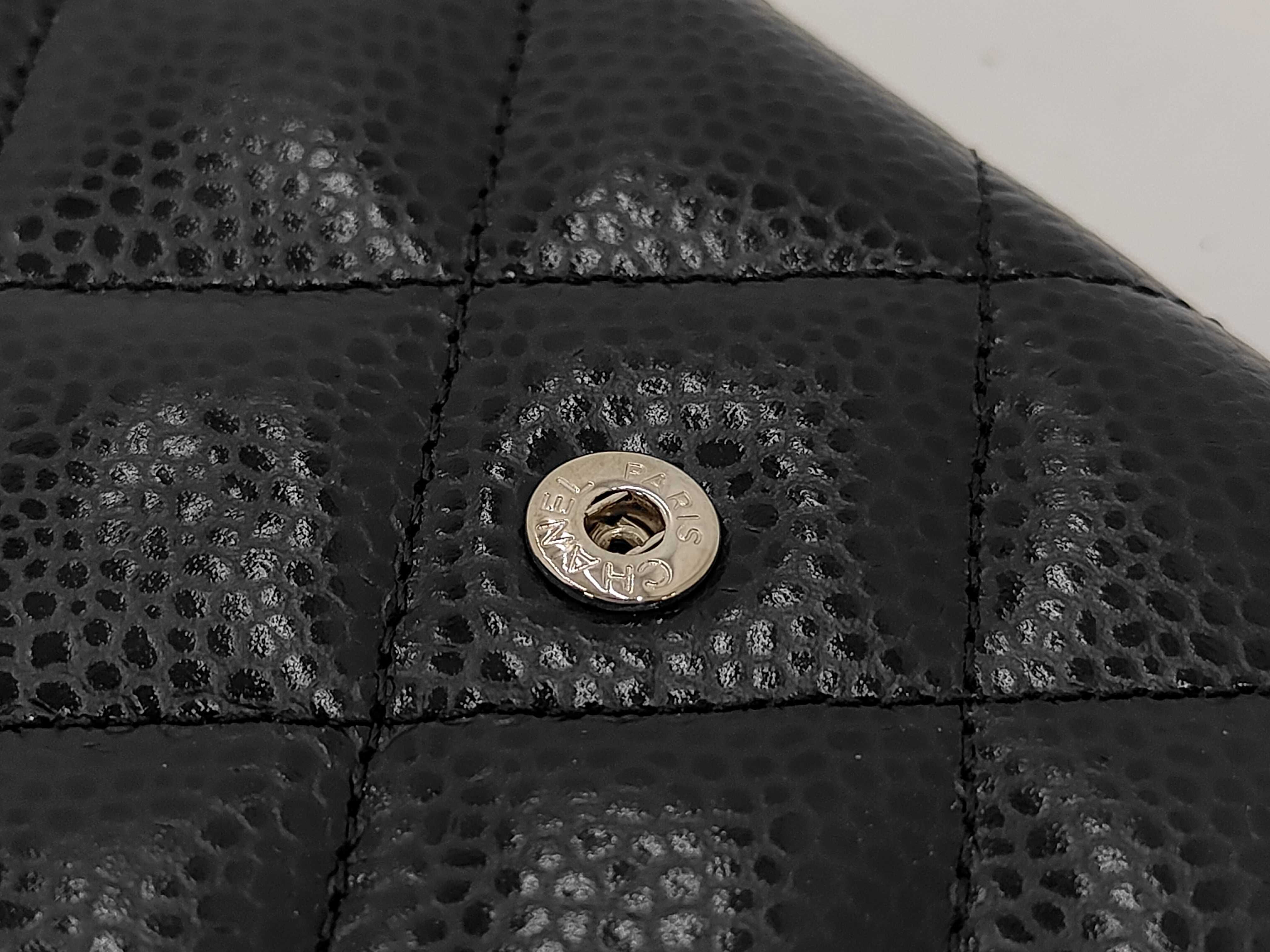Matelassé wallet, caviar leather, Coco Mark, complete with accessories. — view 4