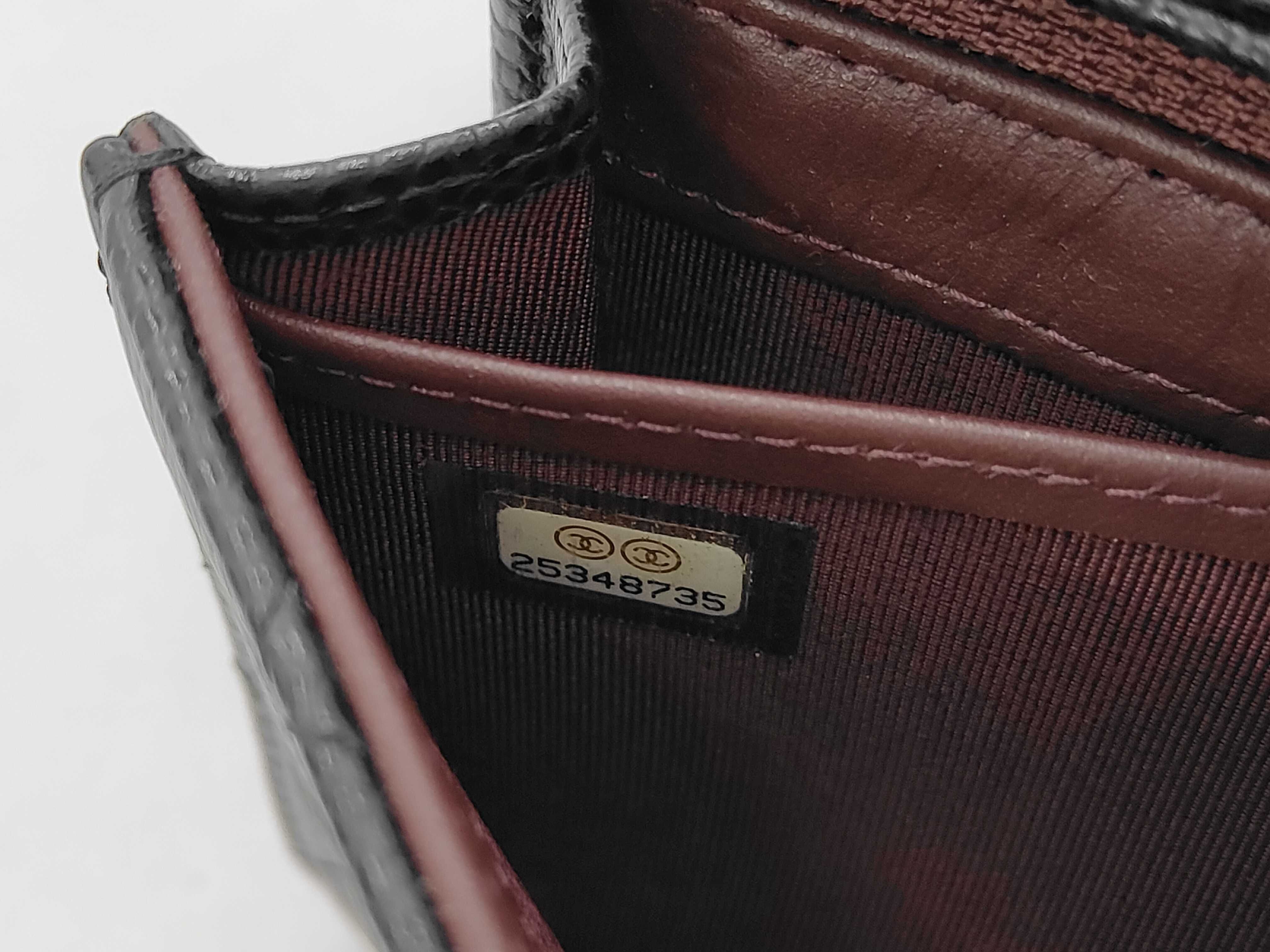 Matelassé wallet, caviar leather, Coco Mark, complete with accessories. — view 10