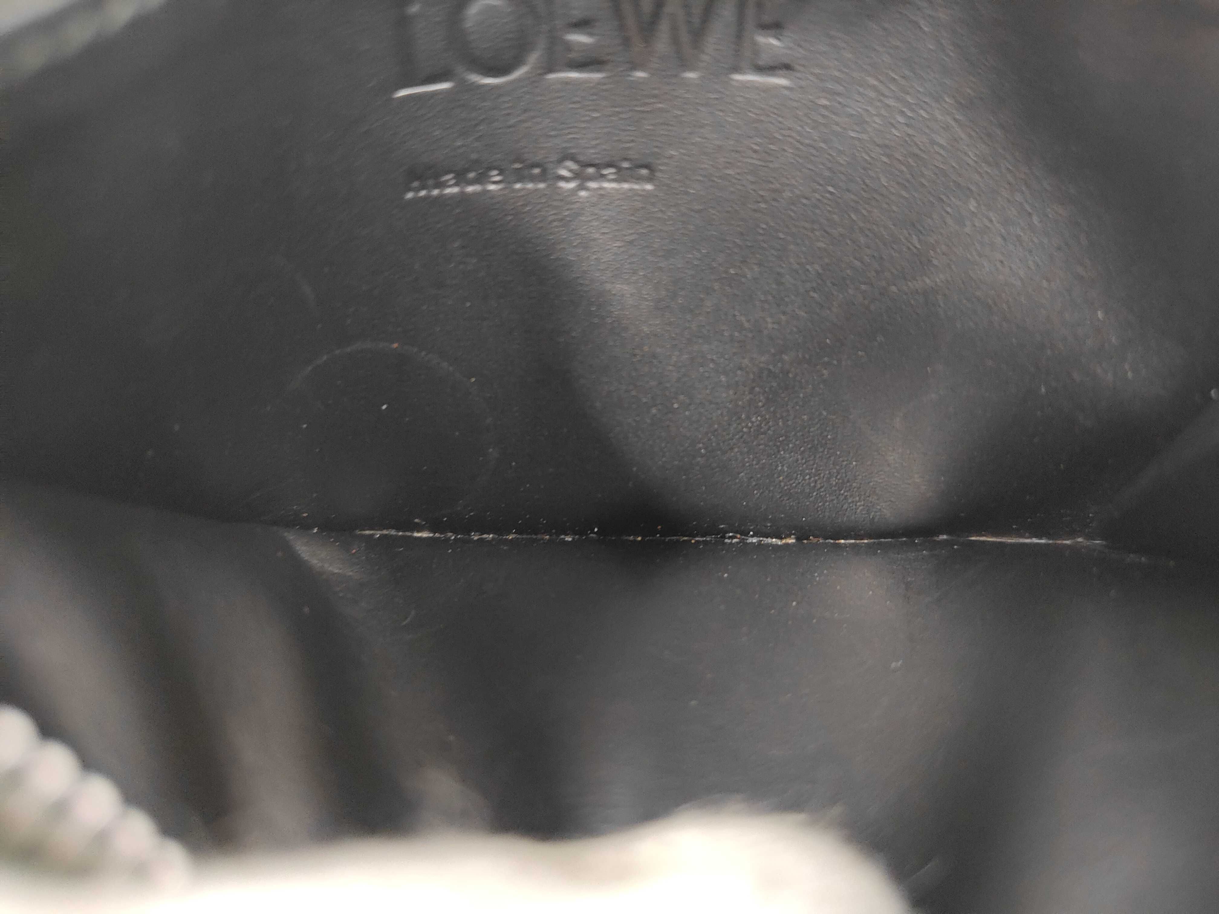 coin case — view 6