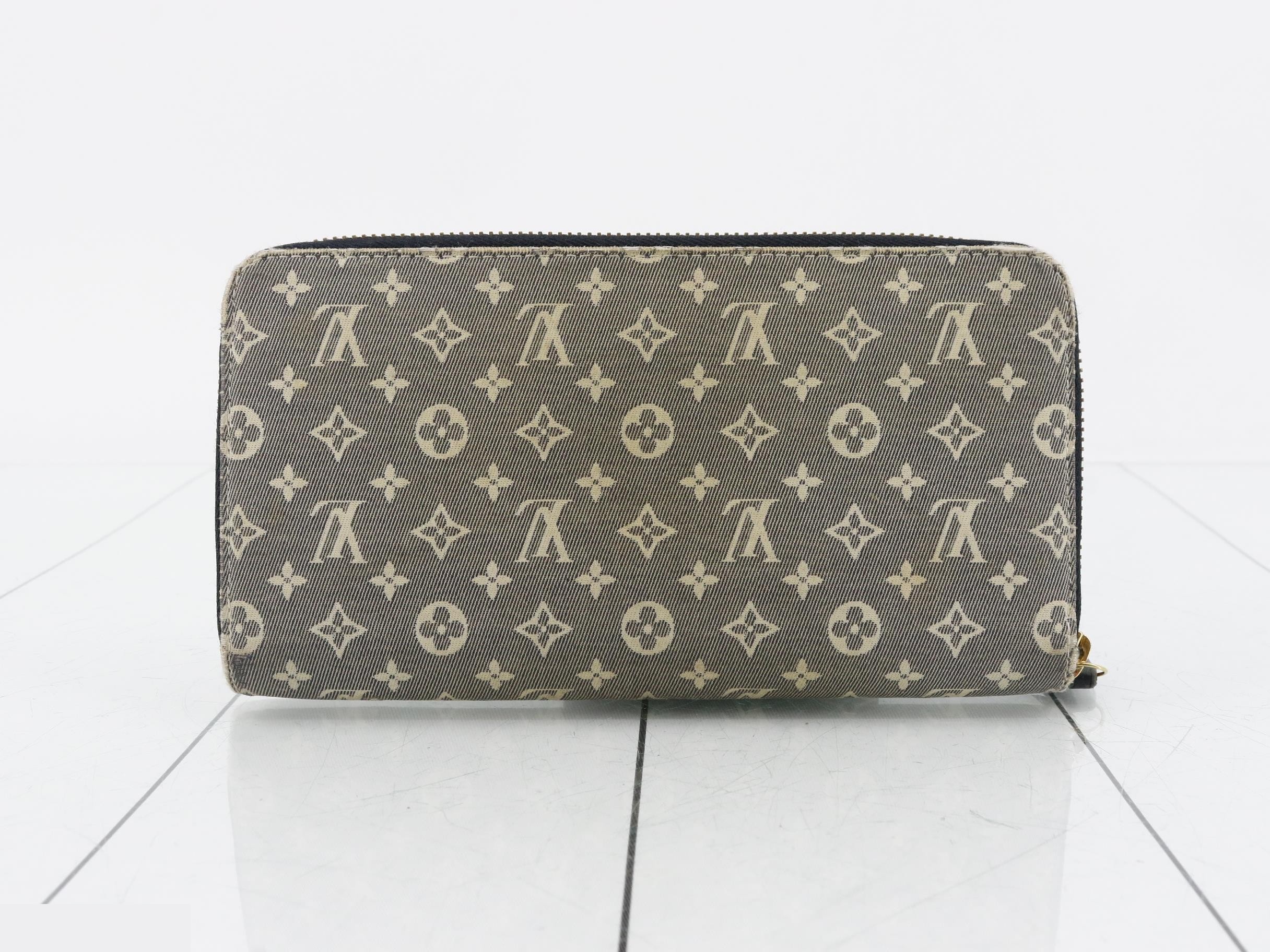 Zippy Wallet — view 2