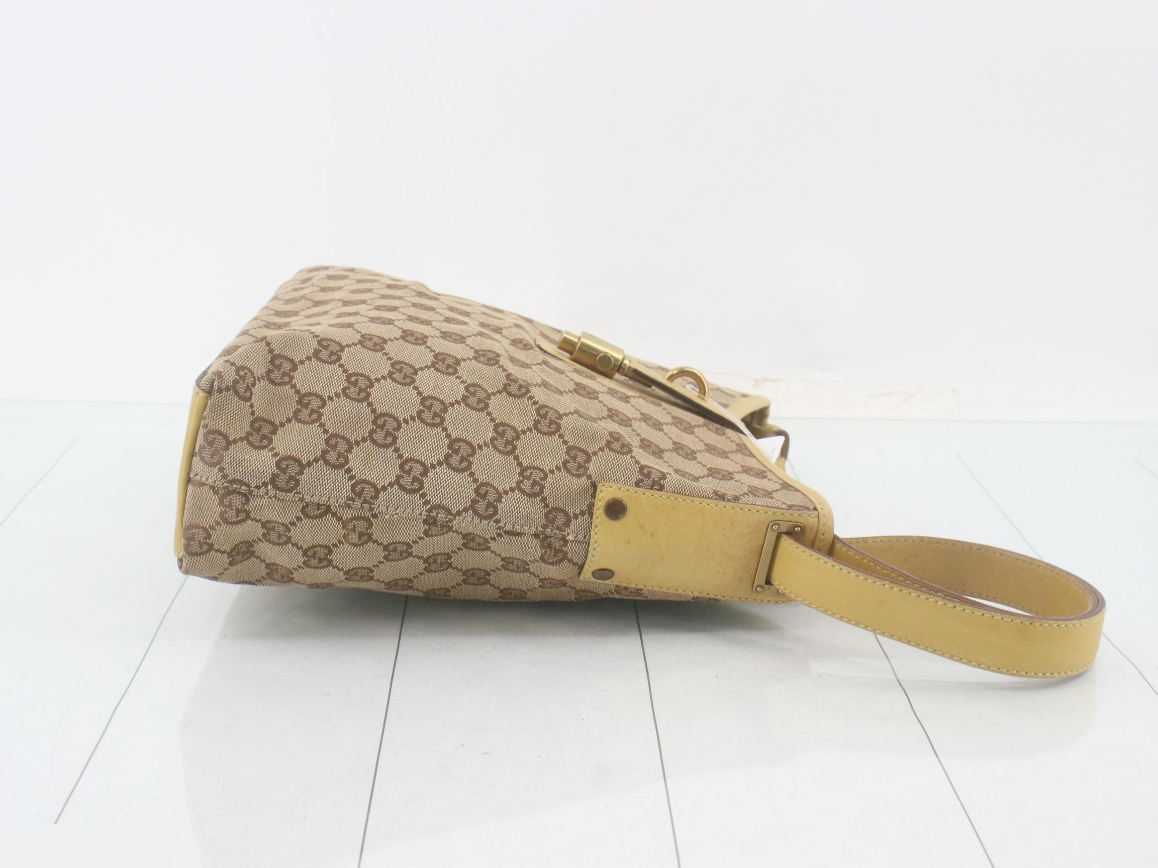 GG Canvas New Jackie Shoulder Bag — view 3