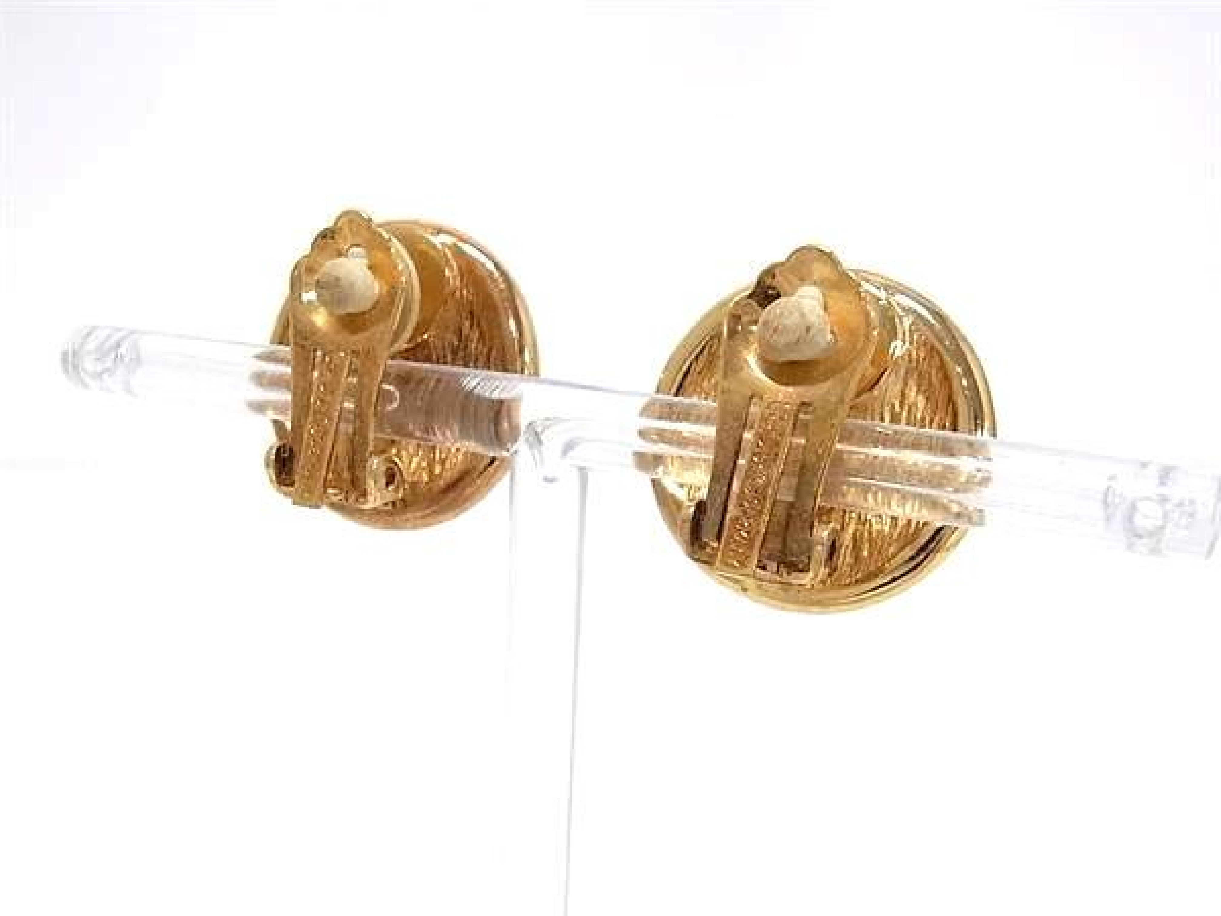 Clip-on Earrings, Women's Accessory, Gold Tone, BU1569 Earrings — view 2