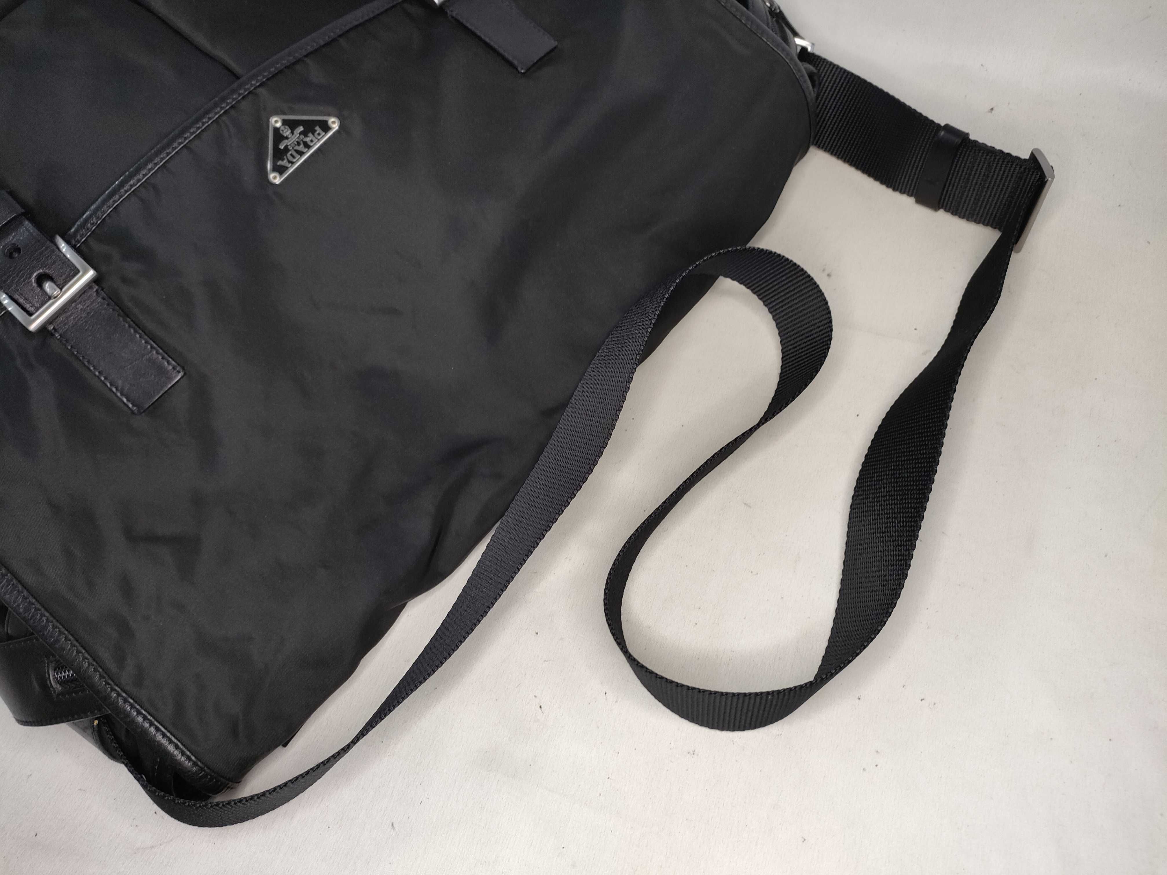 Nylon Prada Messenger Bag Nylon Black Triangle Logo Plate Shoulder Bag — view 3
