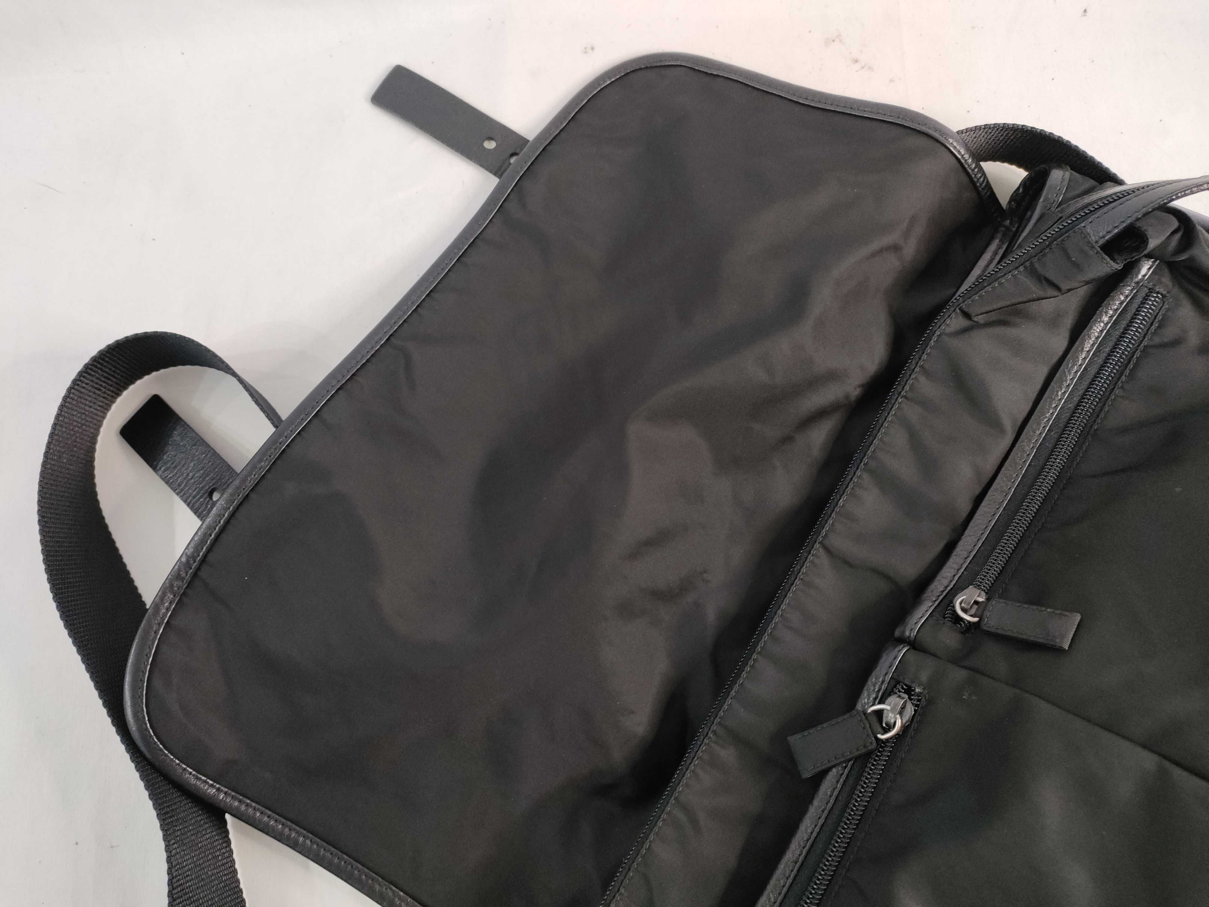 Nylon Prada Messenger Bag Nylon Black Triangle Logo Plate Shoulder Bag — view 8
