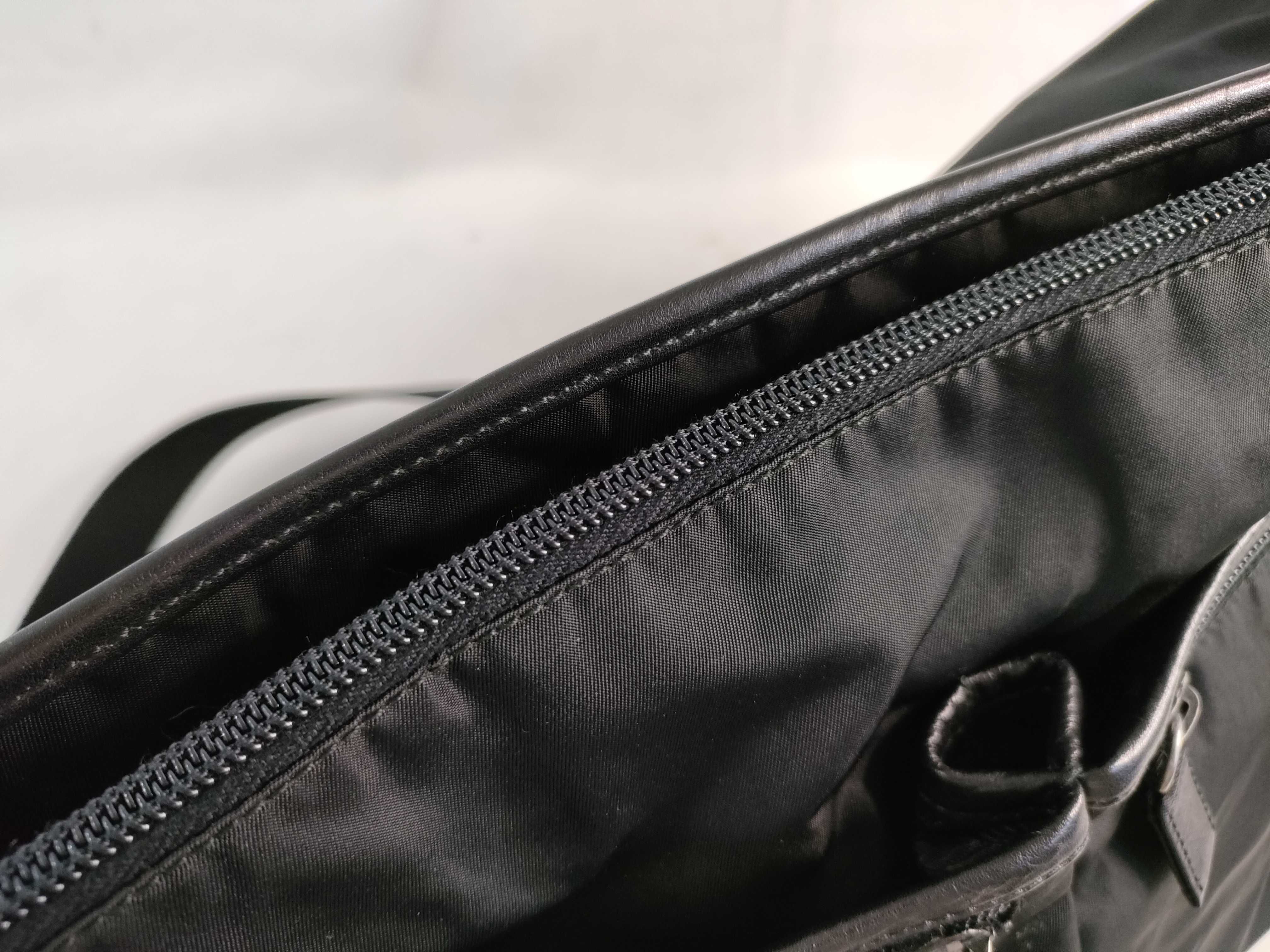 Nylon Prada Messenger Bag Nylon Black Triangle Logo Plate Shoulder Bag — view 9