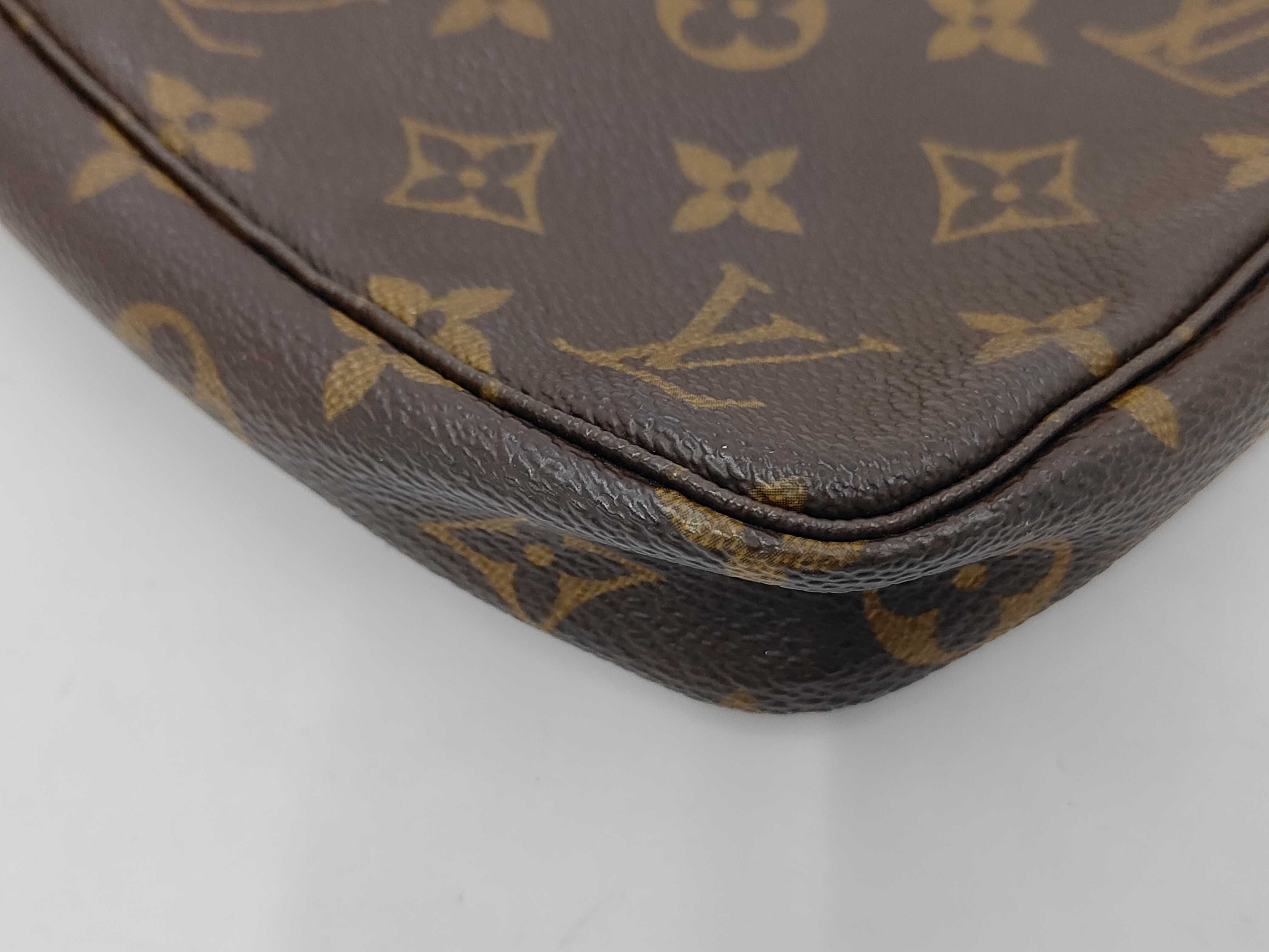 Monogram M40712 Pochette Accessoires Handbag — view 4