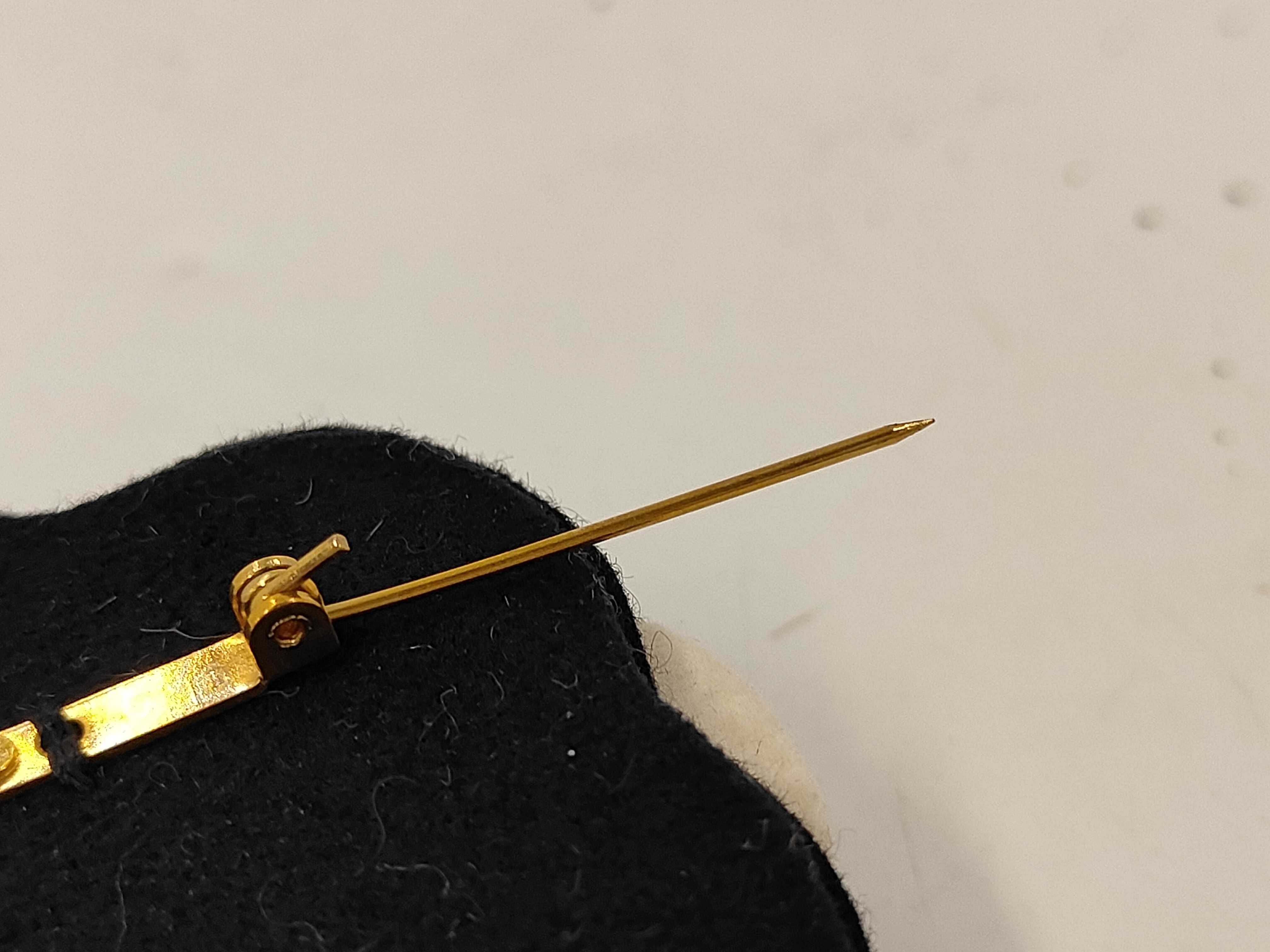 Camellia Brooch (with original box) 02A — view 3