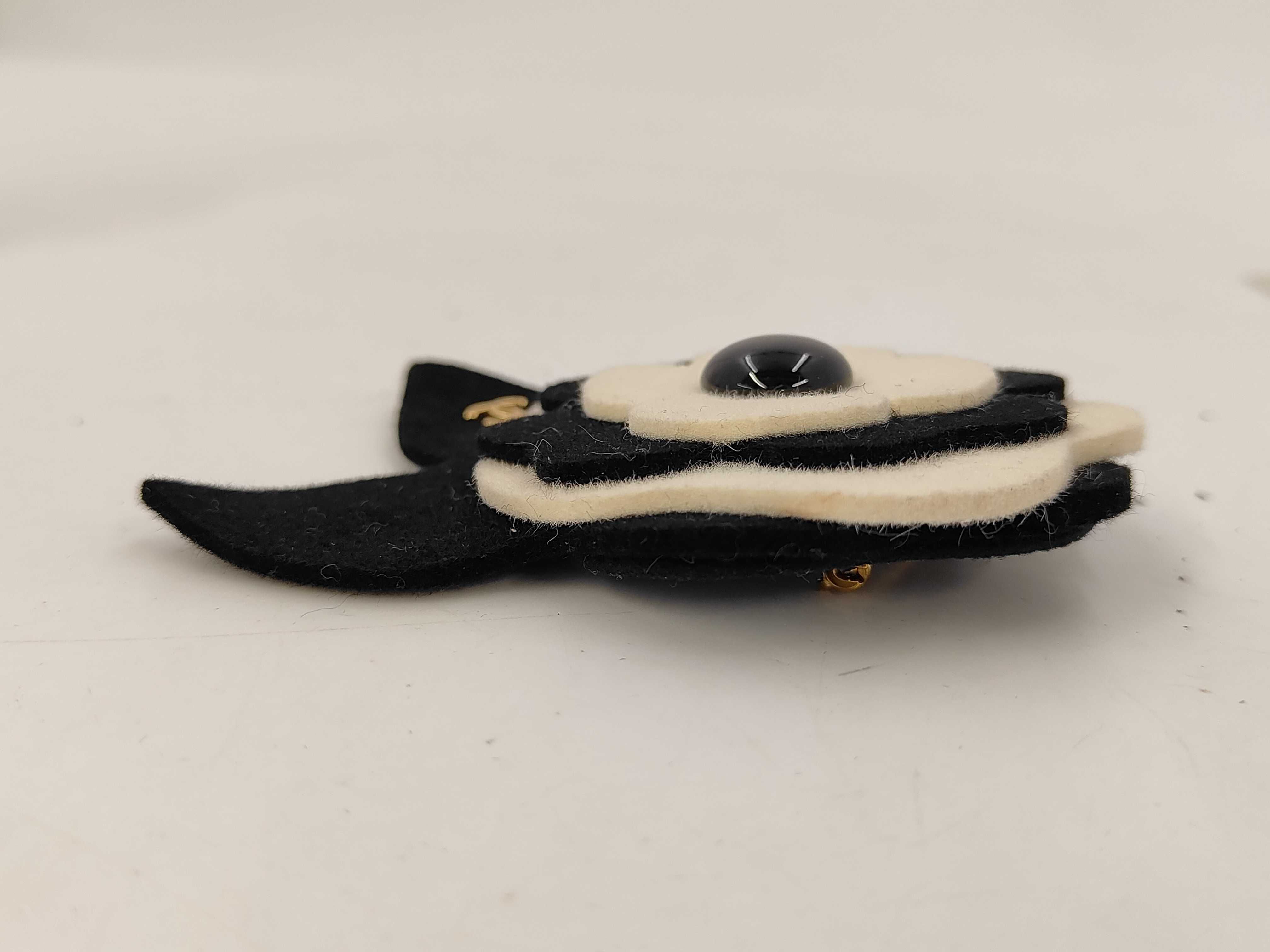 Camellia Brooch (with original box) 02A — view 5